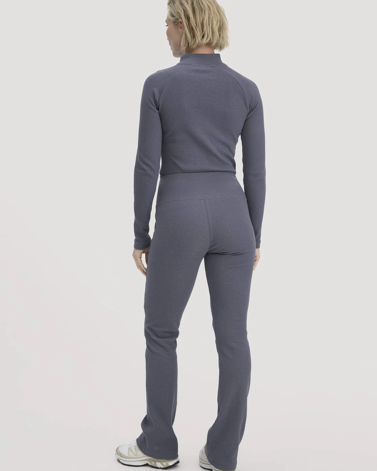 hessnatur Loungewear Rib Leggings High Waist aus Bio-Baumwolle mit recycelter Baumwolle - blau - Größe XL – Ansicht 2