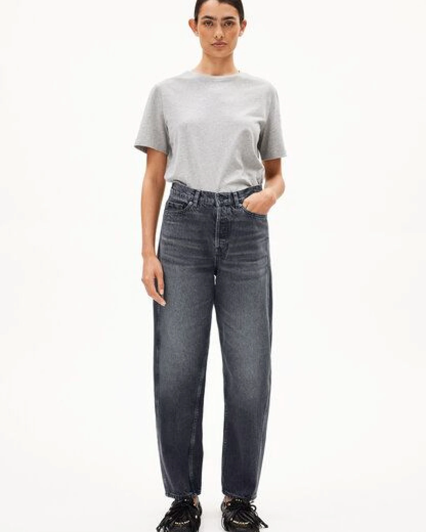 ARMEDANGELS LUALAA Damen T-Shirt aus Bio-Baumwolle – Ansicht 4