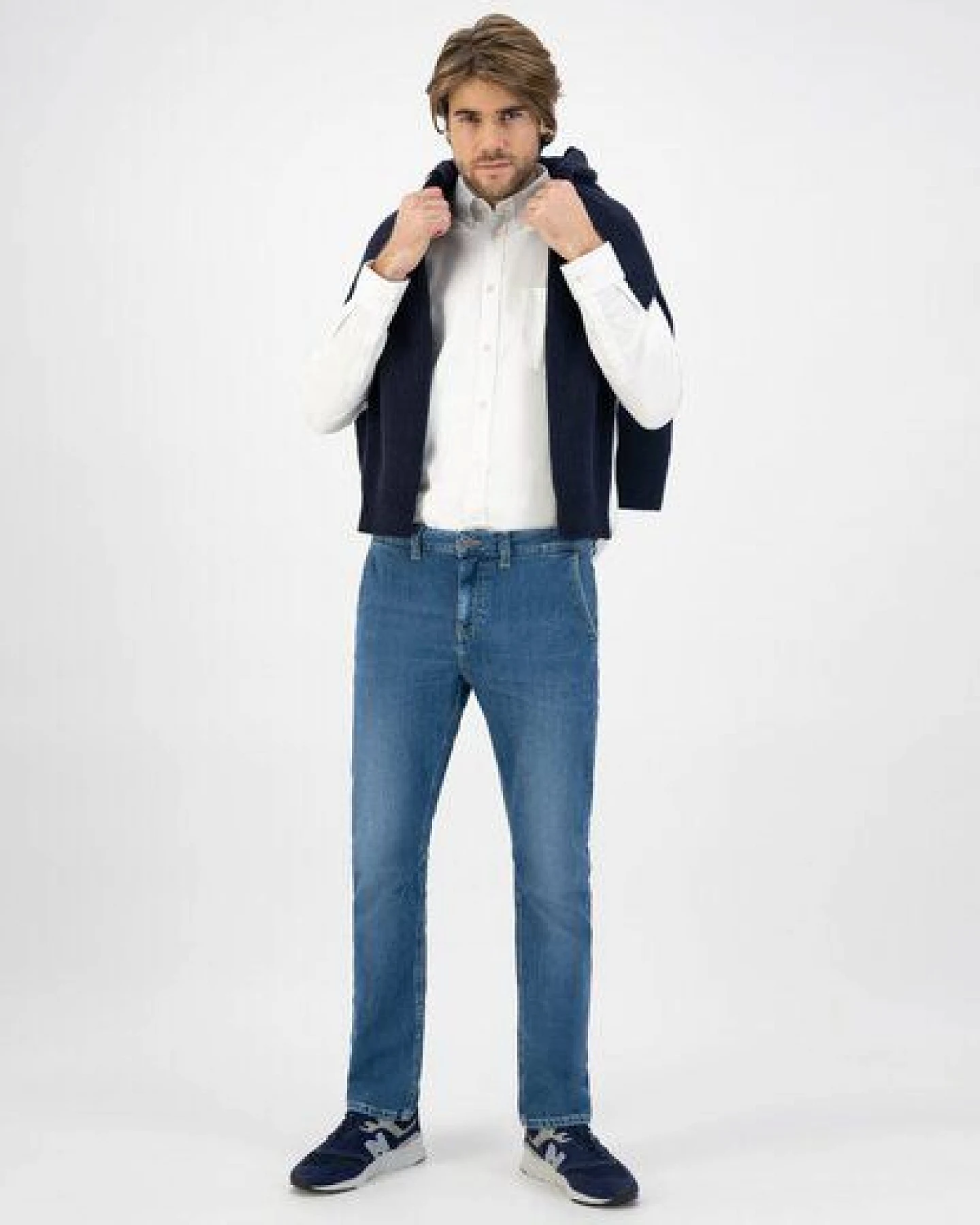 MUD Jeans Herren Chino "Block Chino - Stone Blue" – Ansicht 3