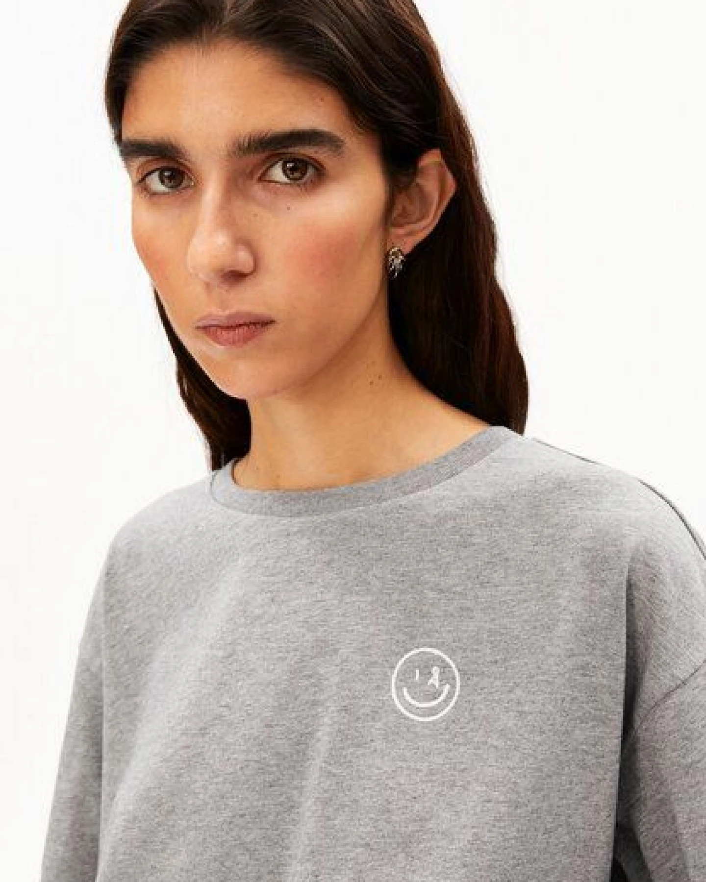 ARMEDANGELS GIANNAA DIFFERENCE Damen T-Shirt aus 100% Bio-Baumwolle – Ansicht 3