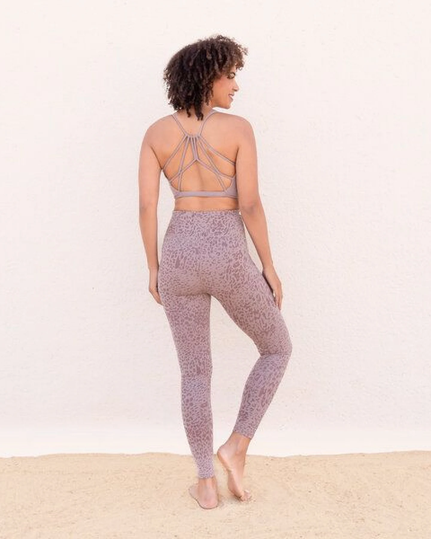 Jaya SUSAN ANIMAL - High-Rise Leggings mit Allover-Animal-Print – Ansicht 3