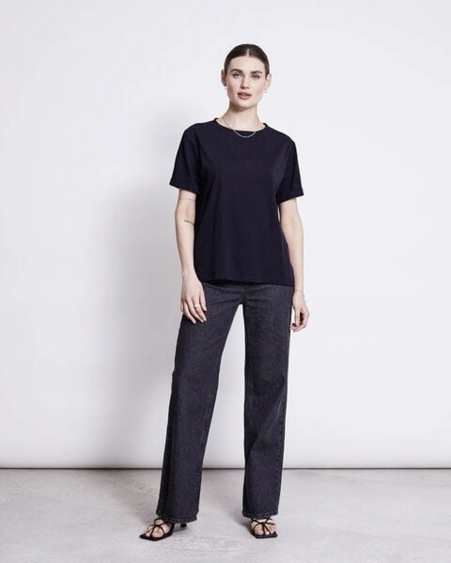 JAN N JUNE High Waist Jeans SELENE mit Schlitz – Ansicht 2