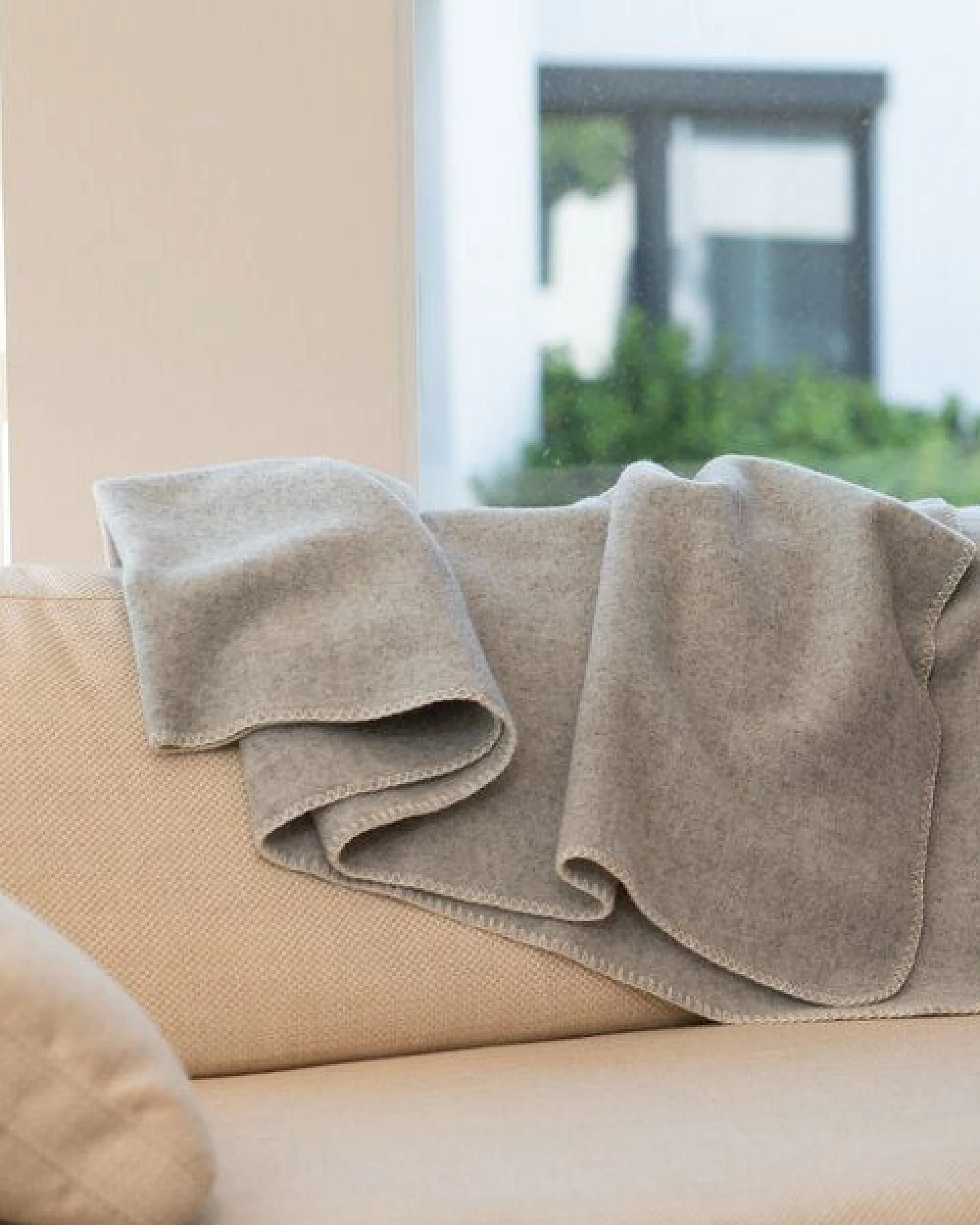 mio eco SET: Yin Yoga Mattenauflage & Große Decke Elbwolle – Ansicht 4