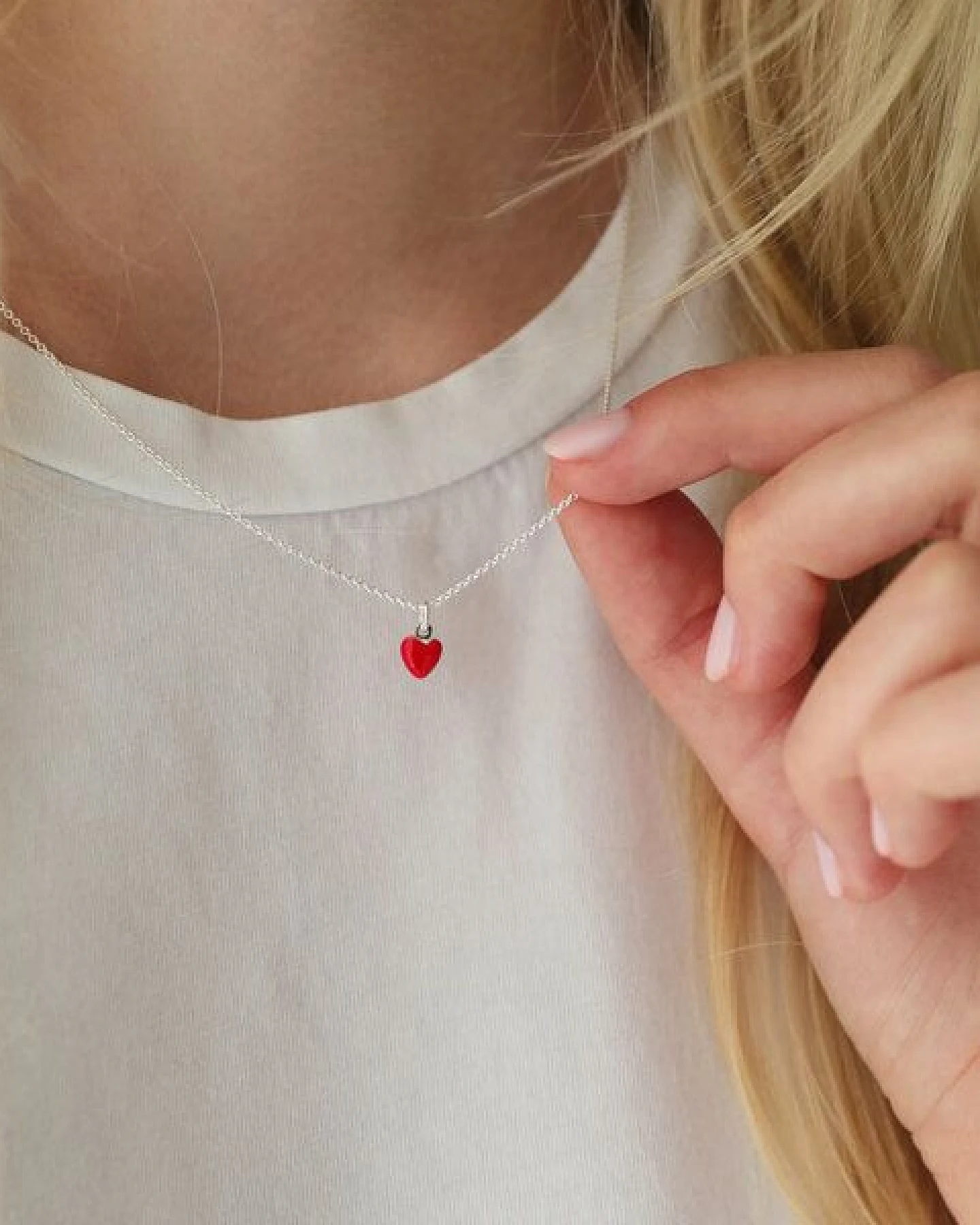 BELLYBIRD Jewellery Halskette - kleines Herz, Anhänger/ Silber/ Silber emailliert – Ansicht 4