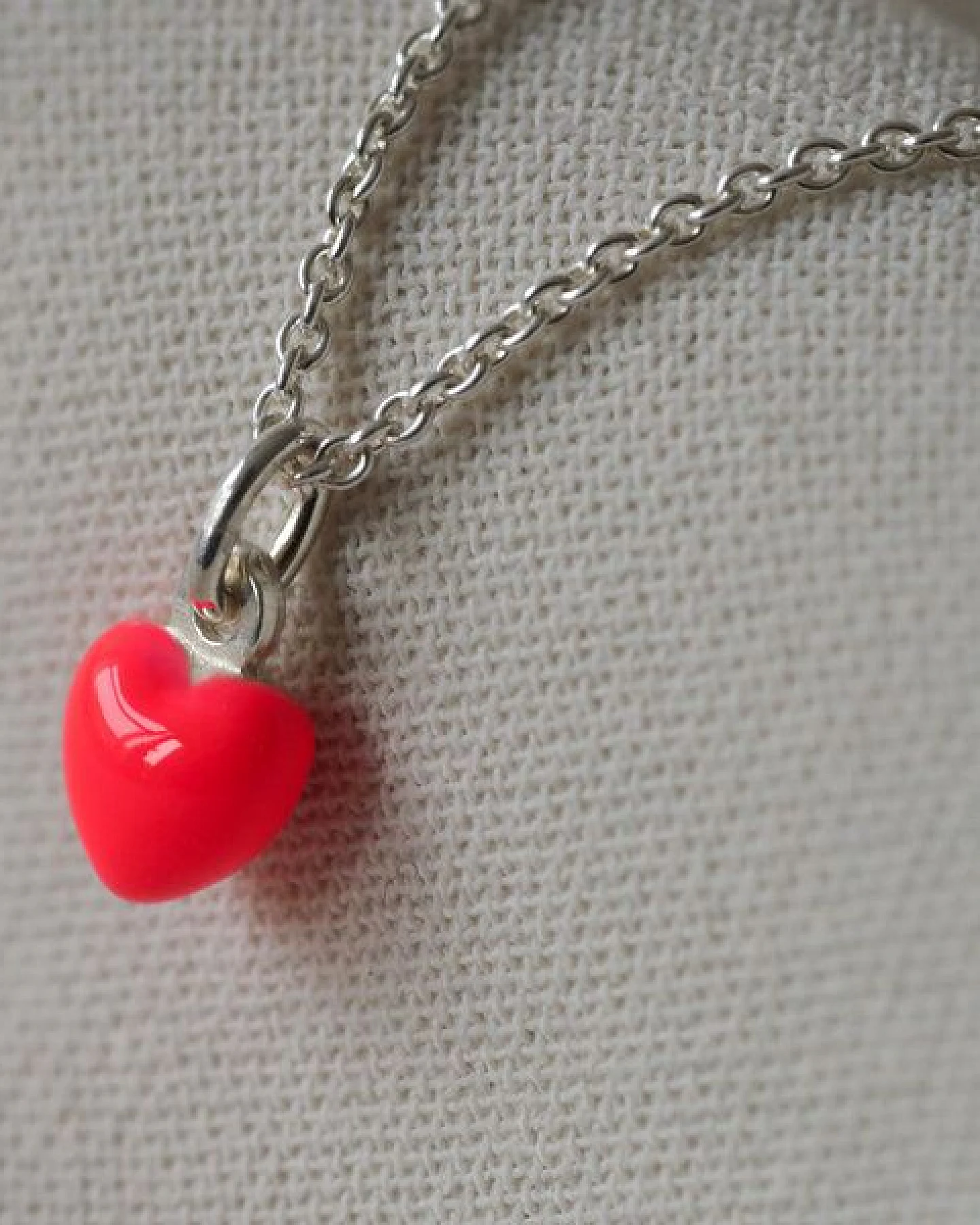 BELLYBIRD Jewellery Halskette - kleines Herz, Anhänger/ Silber/ Silber emailliert – Ansicht 2
