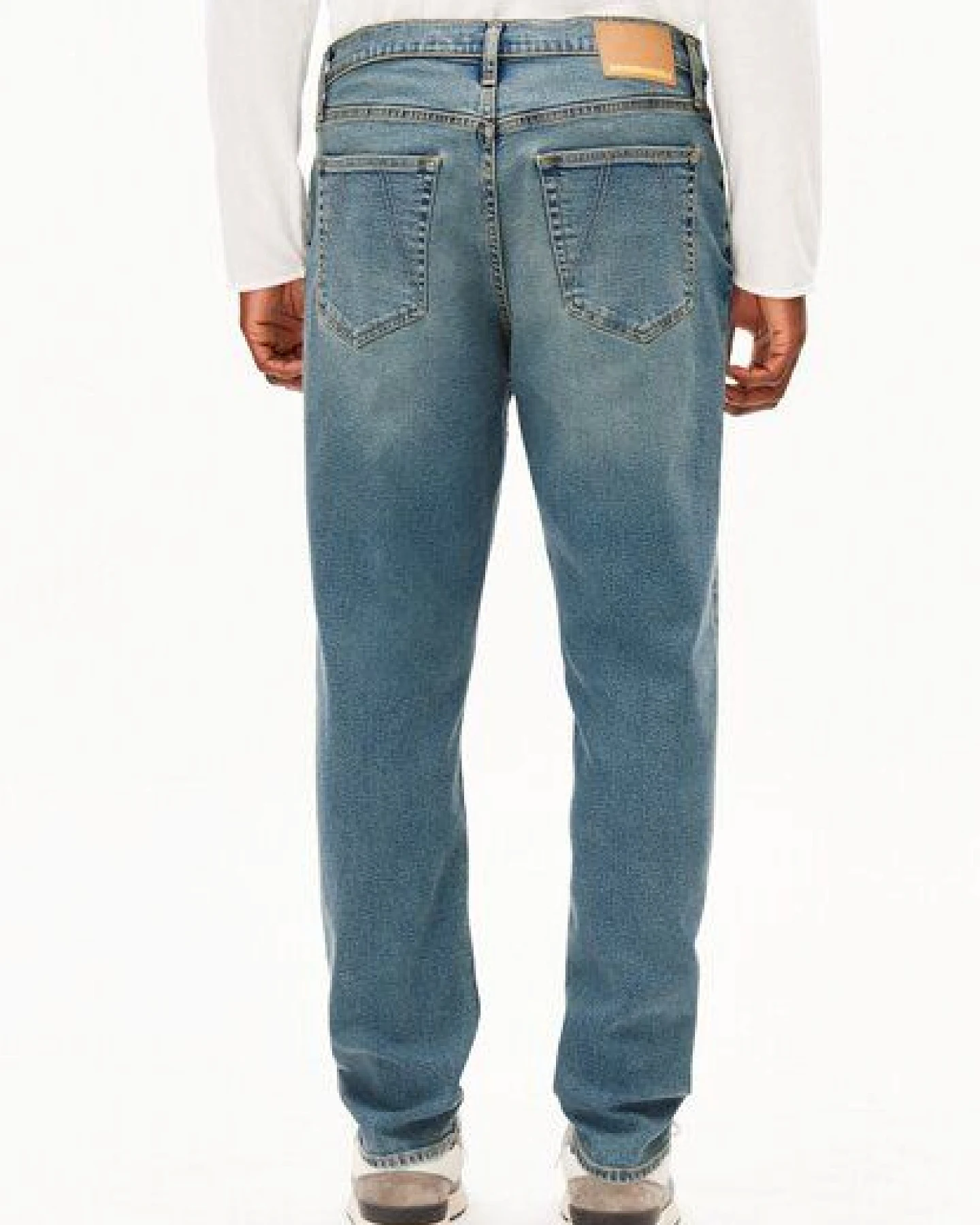 ARMEDANGELS AARJO TARPA Herren Tapered Jeans recycelter Baumwoll Mix Comfort Stretch – Ansicht 2