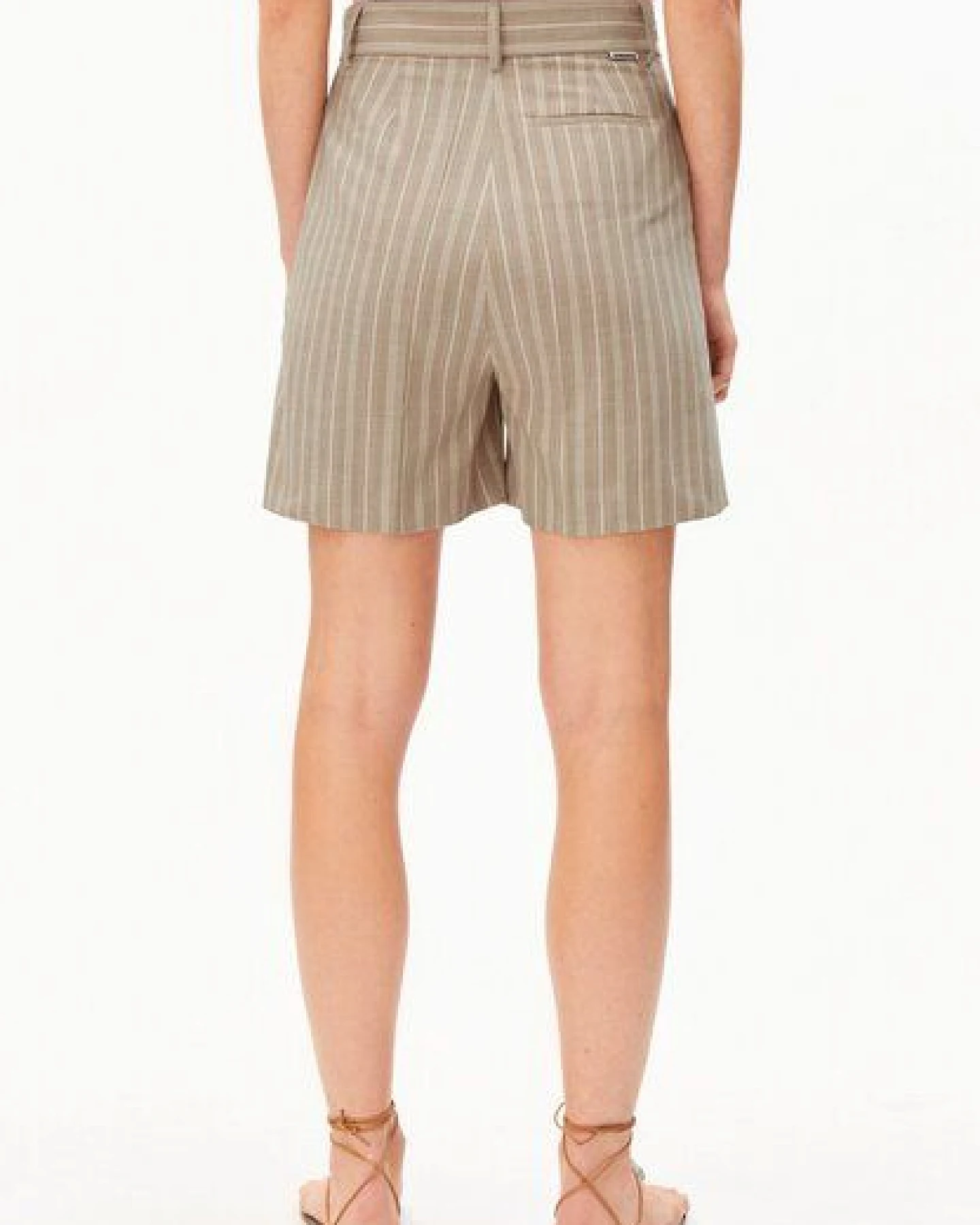 ARMEDANGELS STRIPE KAAYUA Damen Shorts aus 100% Bio-Baumwolle – Ansicht 2