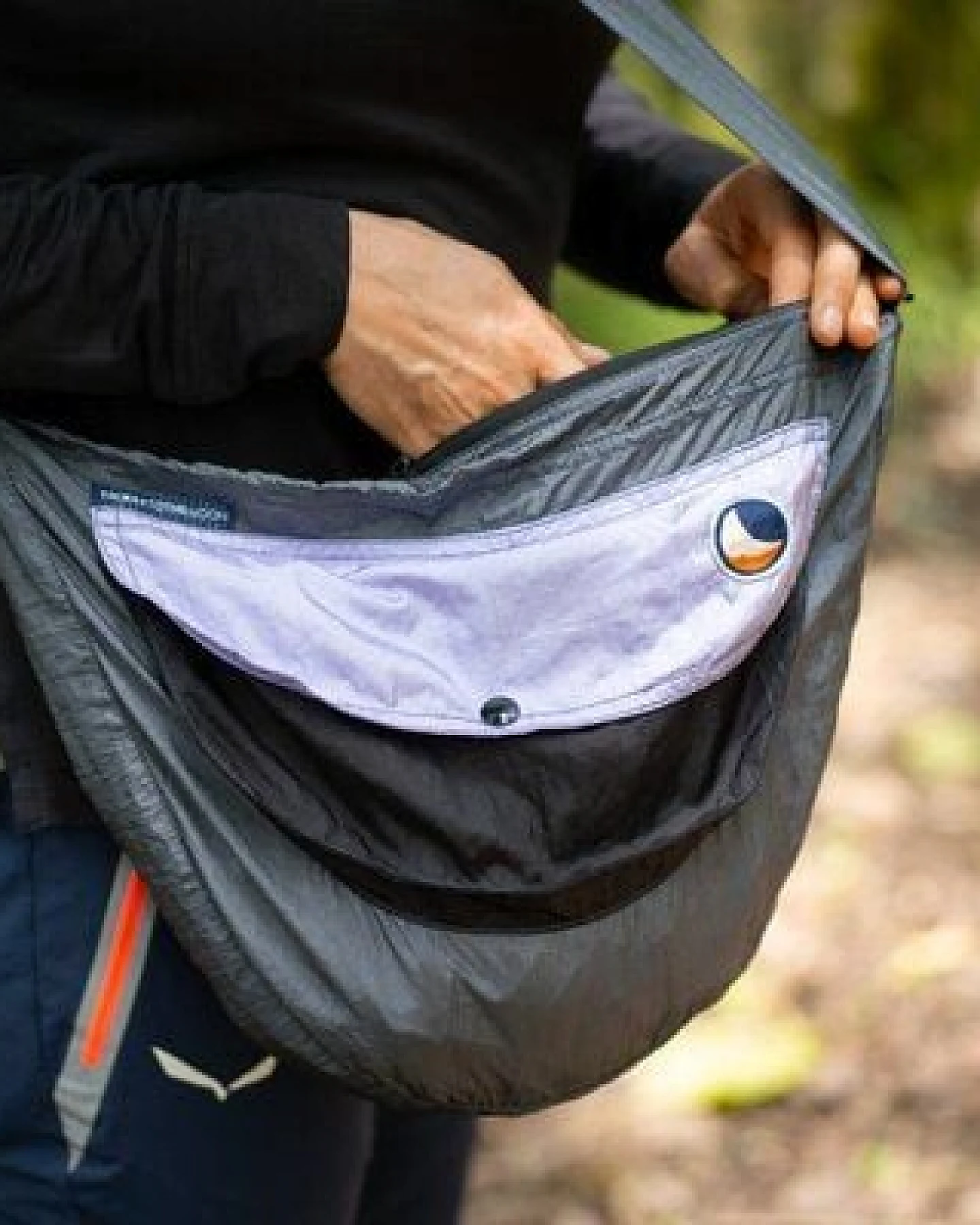 Ticket to the Moon Ultraleichte Umhängetasche mit Reißverschluss "Smile Bag" – Ansicht 2