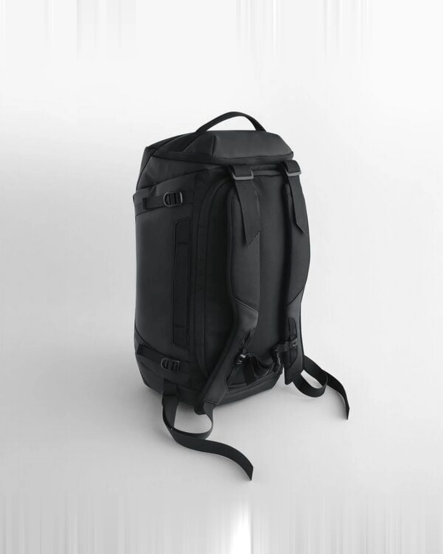 Quadra Zürich 35 Litre Hybrid Holdall Recycling Material mit matter PU - Beschichtung Tasche und Rucksack Backpack – Ansicht 4