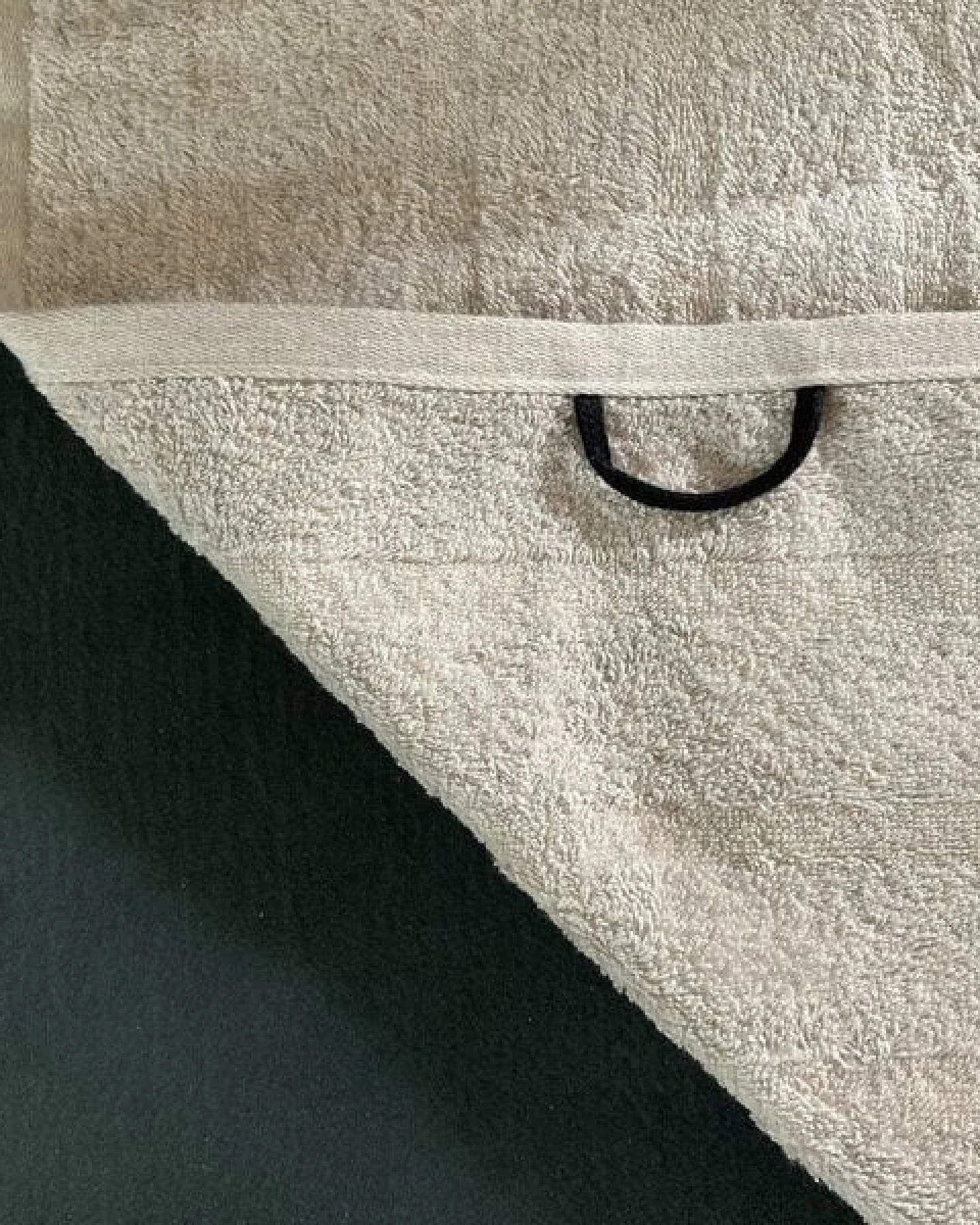 mio eco Hochwertiges Hunde Handtuch groß aus Retoure-Handtüchern zero waste – Ansicht 4