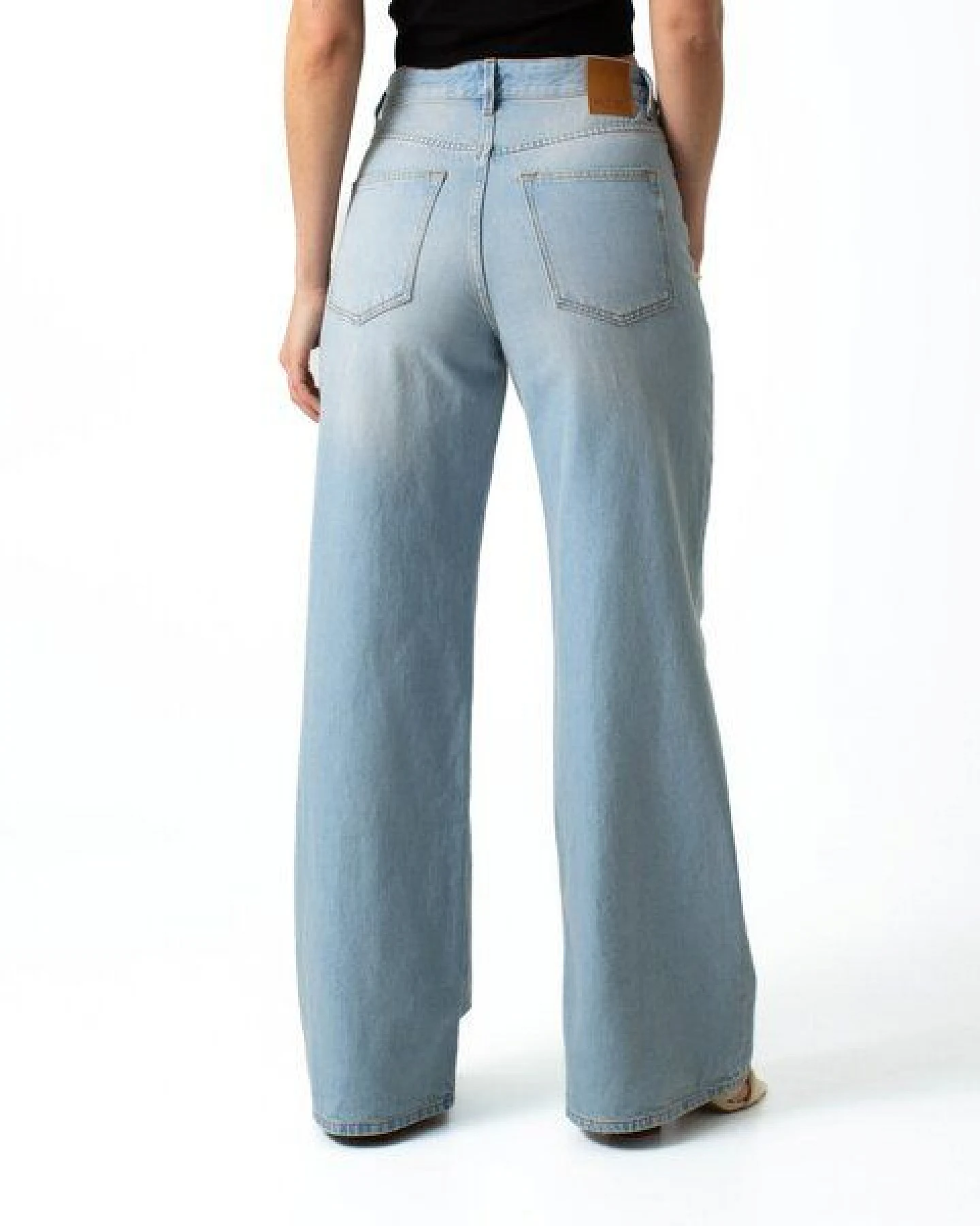 Kuyichi HARPER Loose Flare Jeans (light blue) – Ansicht 3