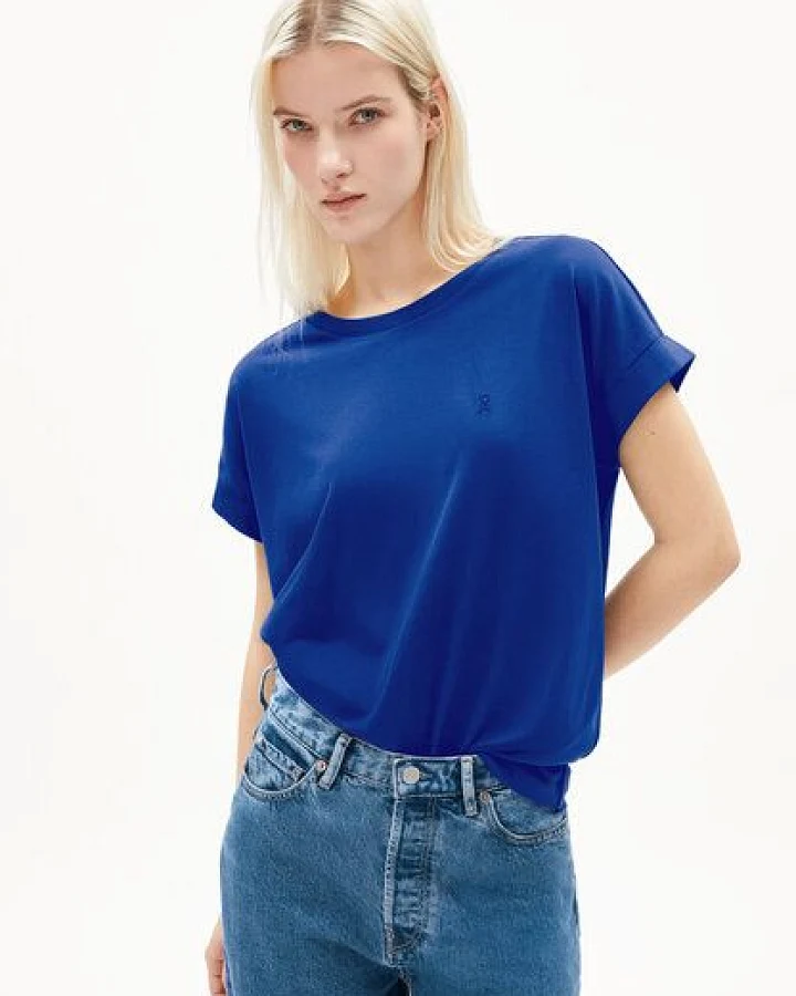 Blau