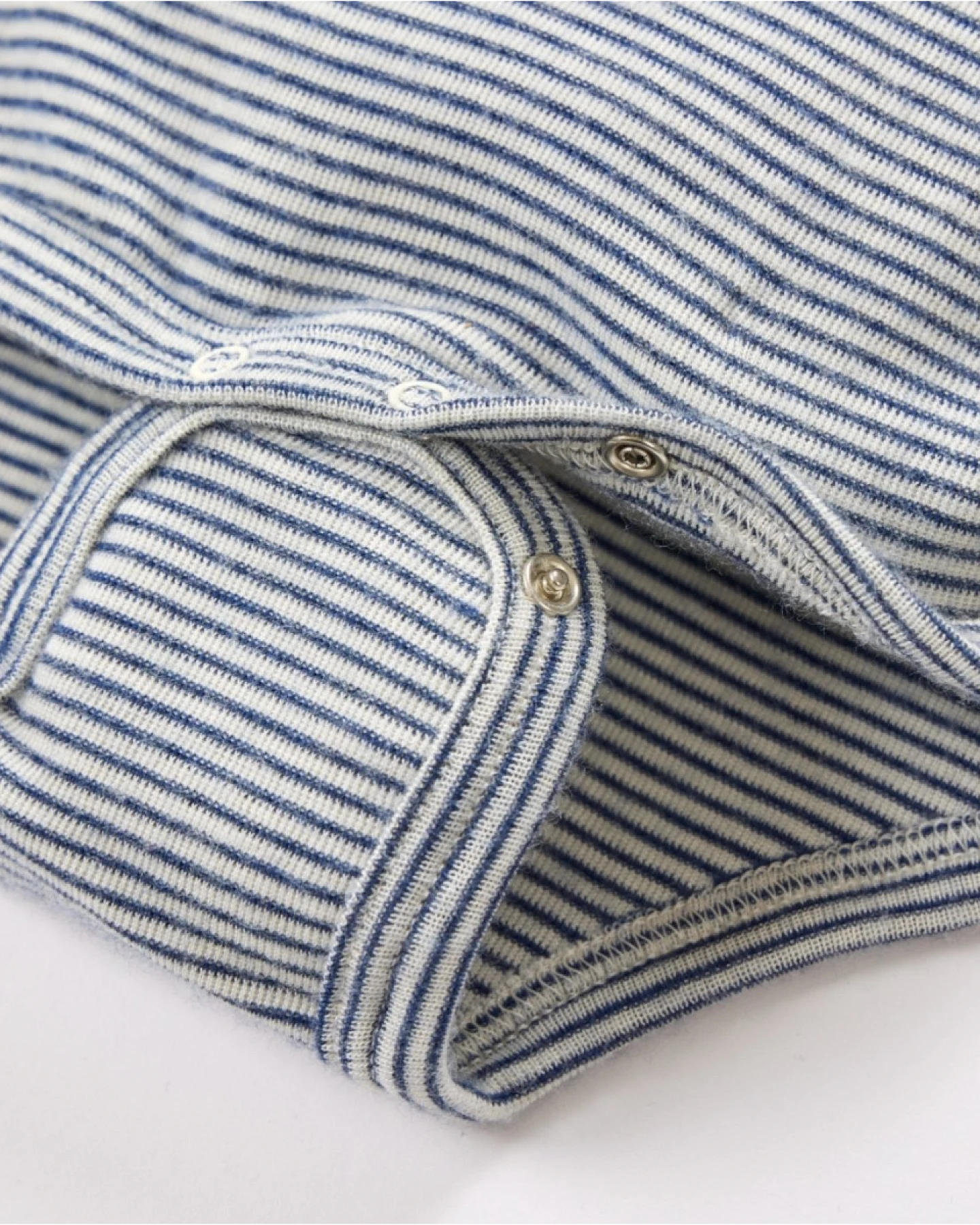 Lilano Baby Wickelbody Langarm Wolle Seide blau-geringelt Gr.56 – Ansicht 2