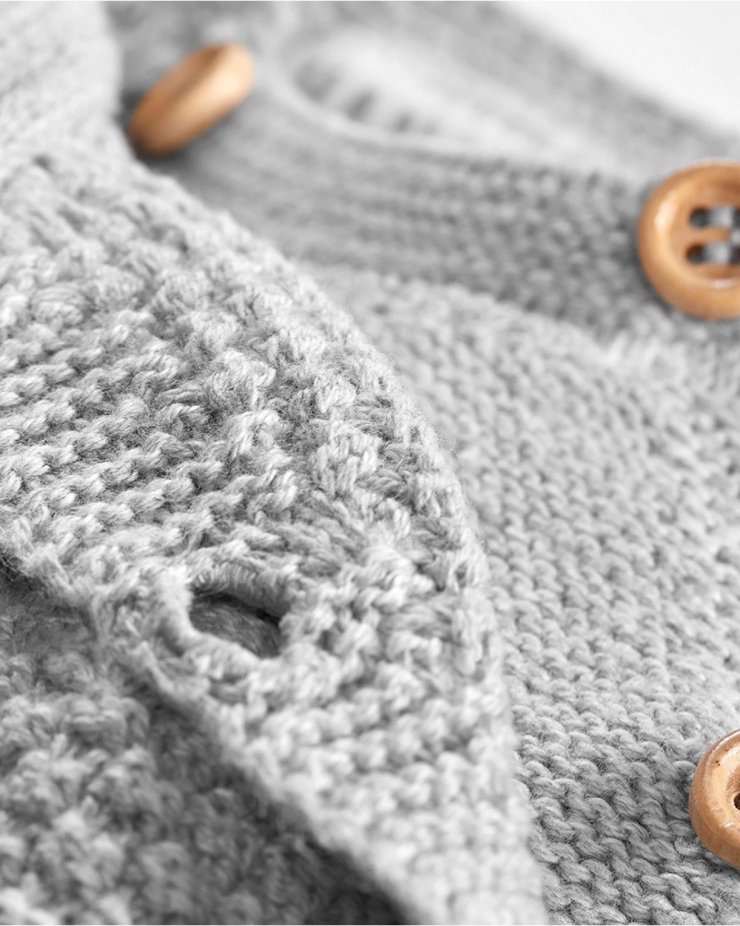 Baby Jacke Schlüttli Baumwolle Strick hellgrau melange Gr.50/56 – Ansicht 2