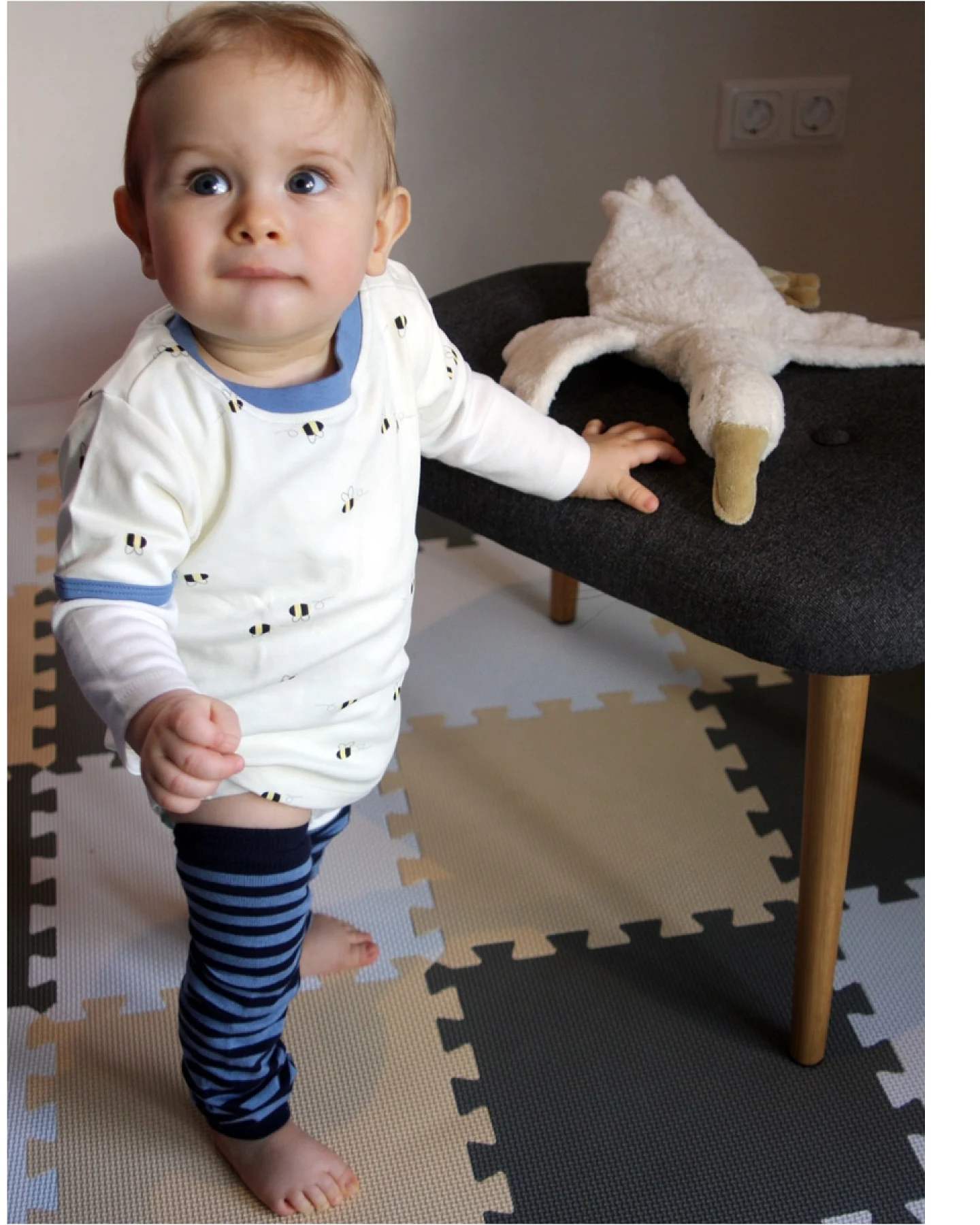 Baby und Kinder-Stulpen minilegs marine-gestreift Länge ca. 36 cm, Breite ca. 8 cm – Ansicht 2