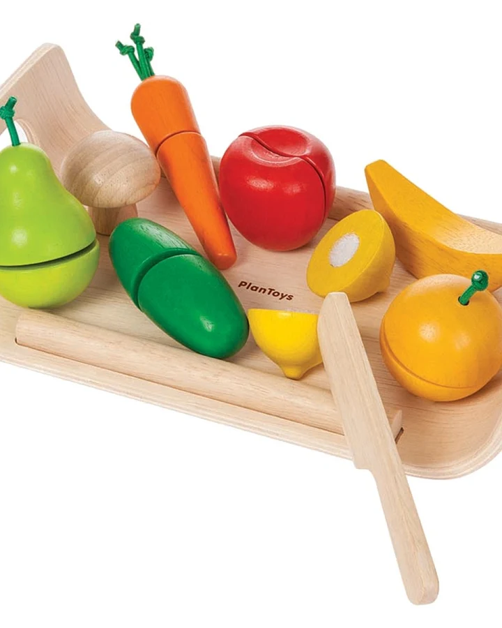 PlanToys Obst,Gemüse,Klettverbindung Spielküche Zubehör, Kautschukholz Maße 13 x 25 x 5 cm
