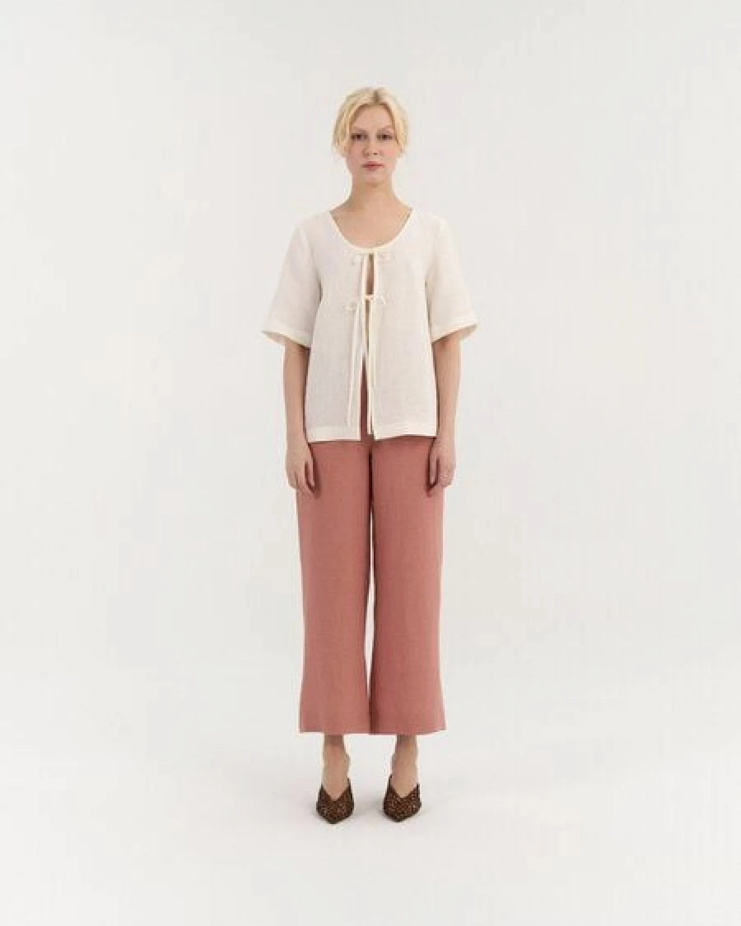 AmourLinen Leinen-Top mit Bindeknoten VIVIEN – Ansicht 2