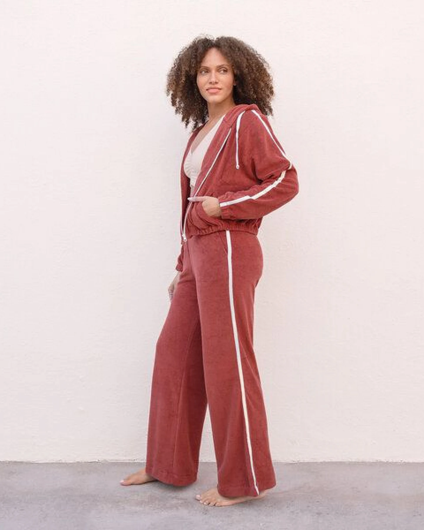 Jaya EMMA - Damen - Trainingsjacke aus Frottee -Biobaumwolle und recyceltem Polyeste – Ansicht 2