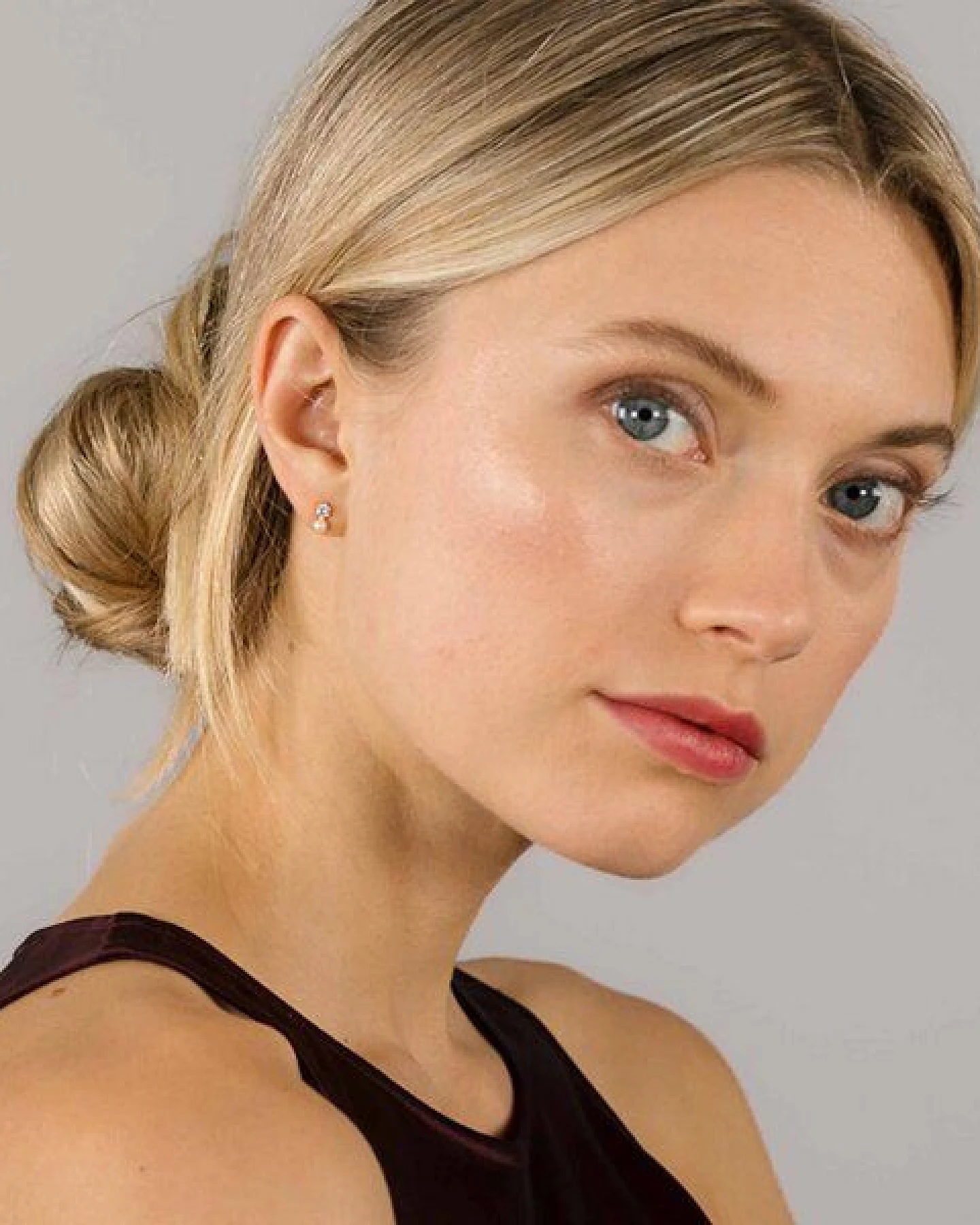 fejn jewelry Ohrstecker 'sparkle & pearl' mit Perle und Zirkonia – Ansicht 2