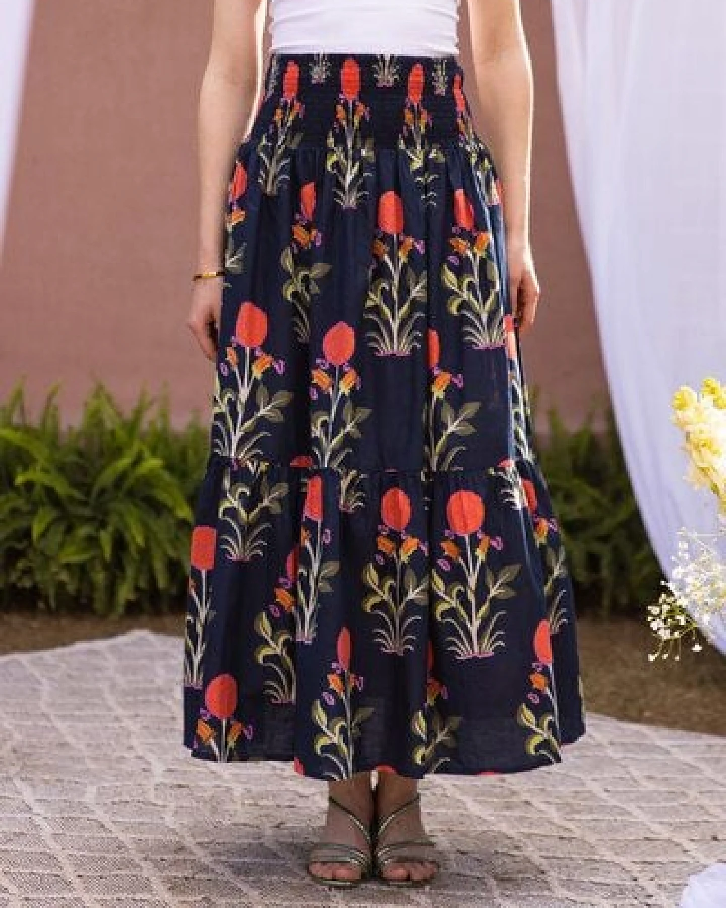 Haus of Namaste A-Linien Rock schwarz floral „Midnight Mughal" Handblockgedruckt im 100% Baumwolle – Ansicht 4