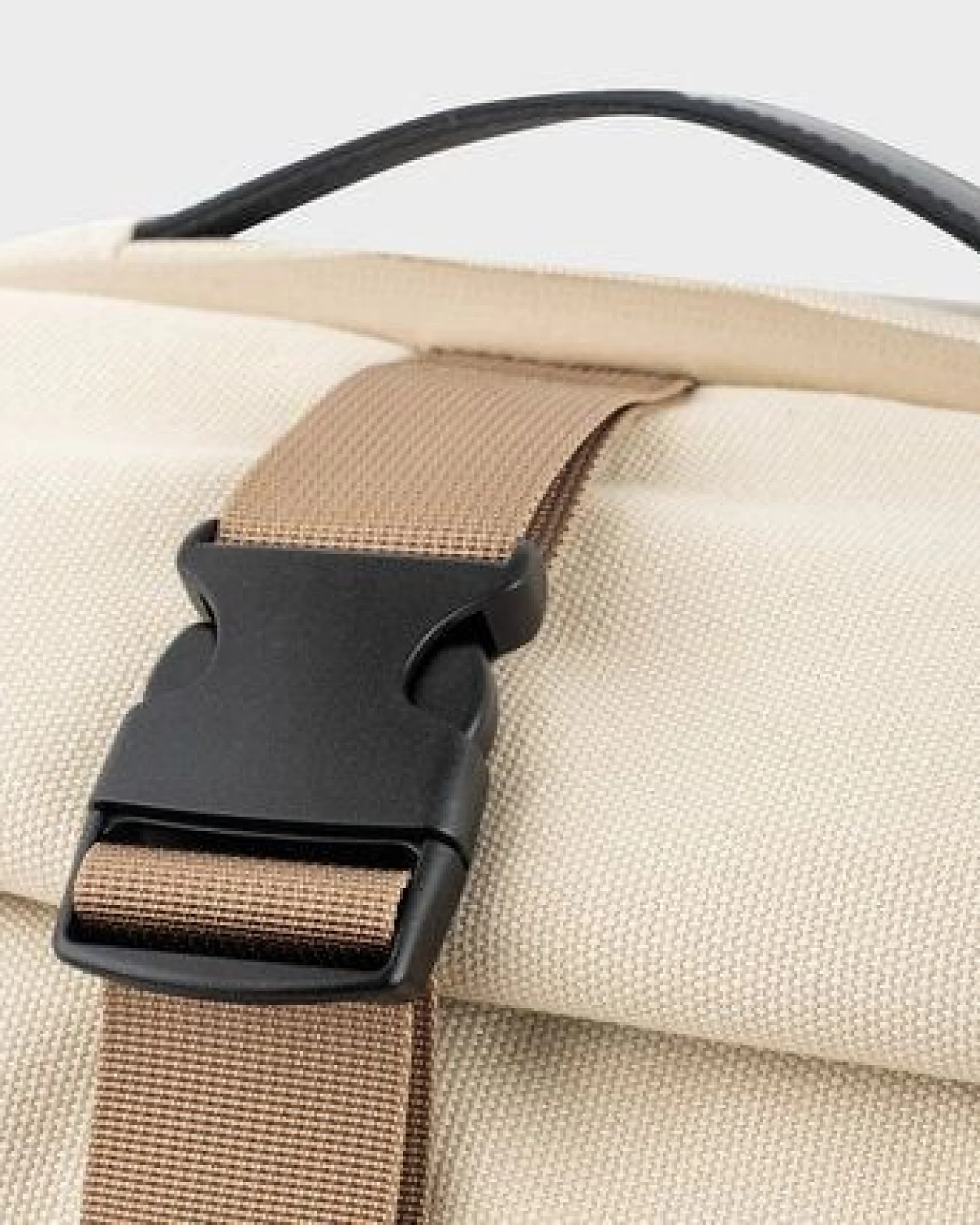 8000Kicks Nomaden-Rucksack in Dunkelgrün, Ganz in Schwarz, Schwarz und Beige & Grün – Ansicht 4