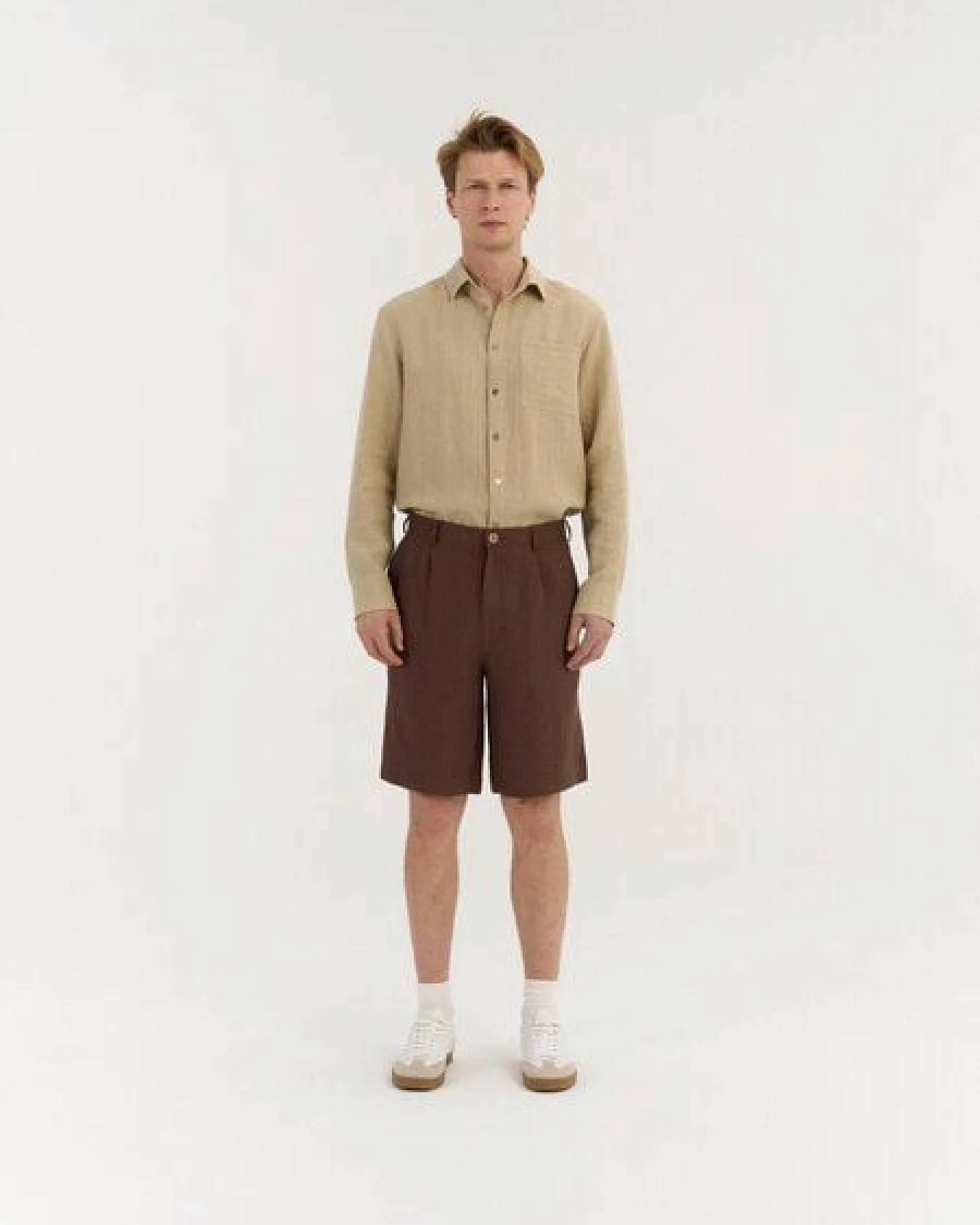 AmourLinen Bundfalten-Leinenshorts für Herren MARCO – Ansicht 2