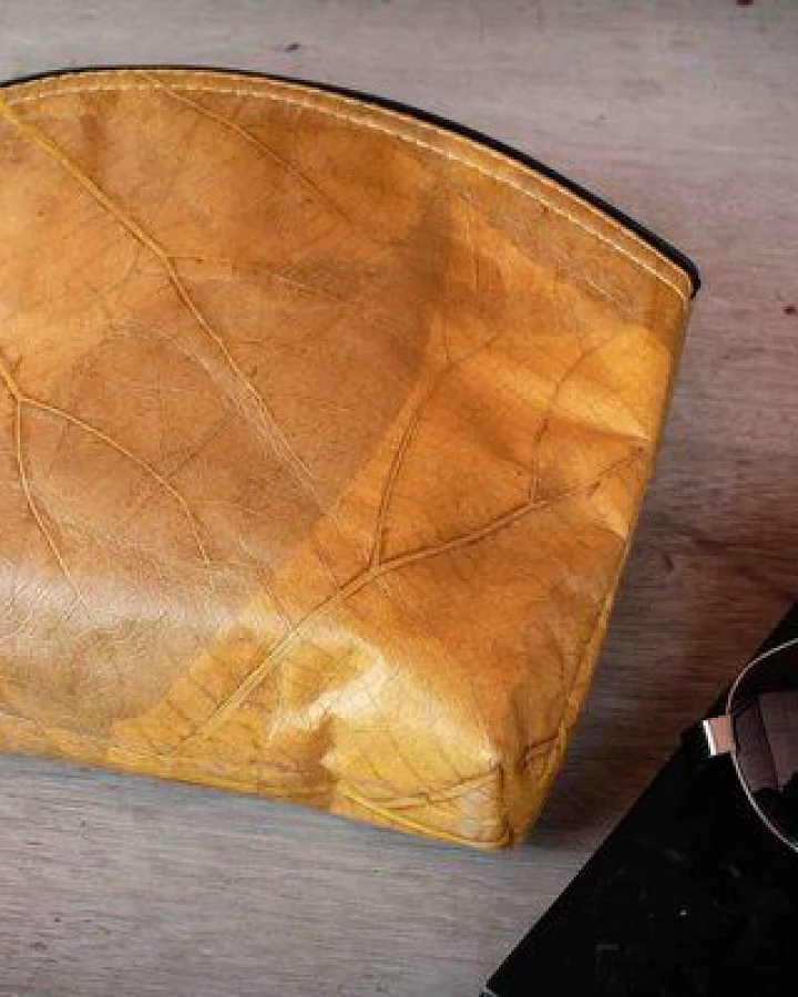 BY COPALA Kosmetiktasche aus Blattleder