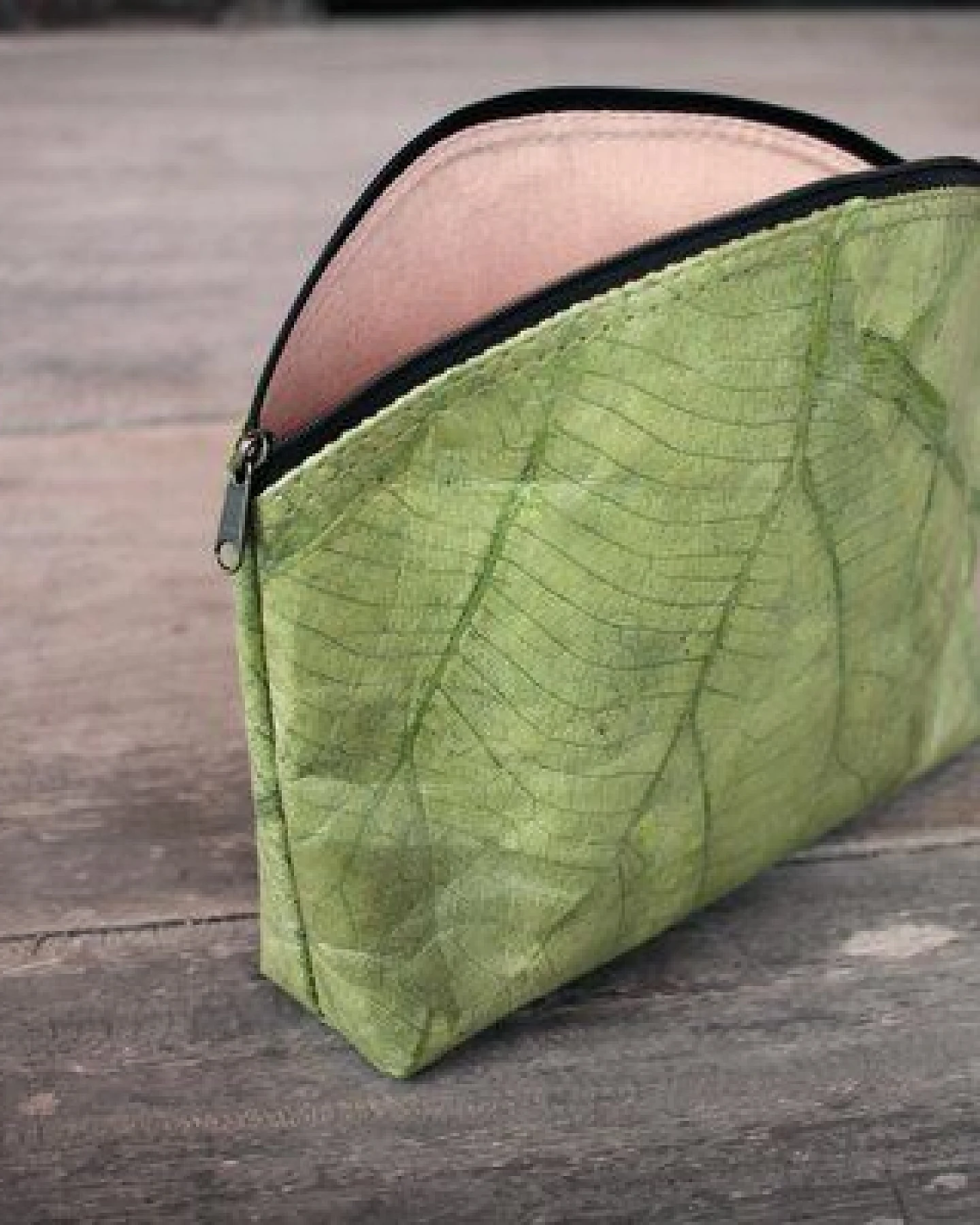 BY COPALA Kosmetiktasche aus Blattleder – Ansicht 4