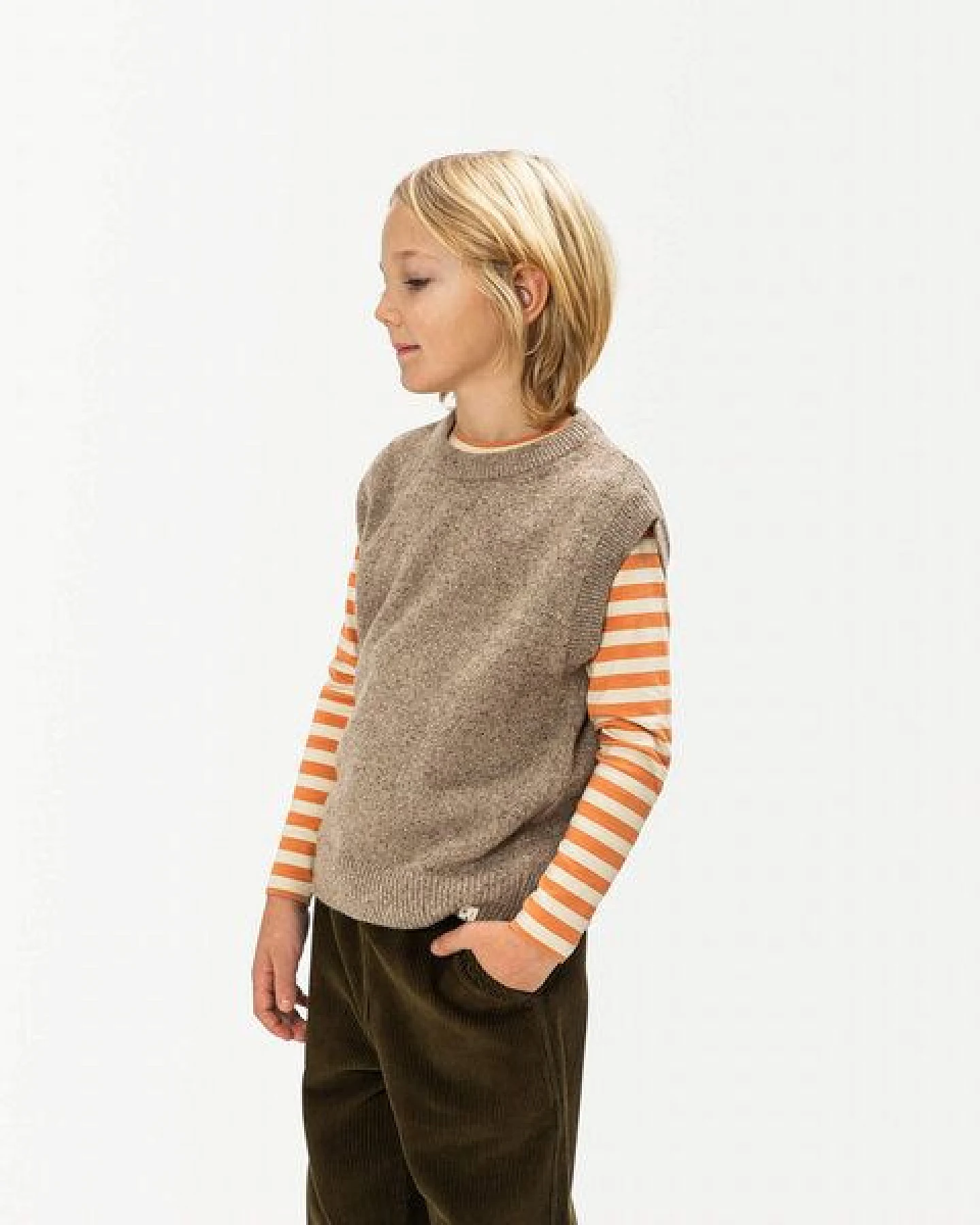 Matona Trendiger Pullunder für Kinder aus weicher Wollmischung mit Sprenkeleffekt / Knit Vest – Ansicht 3