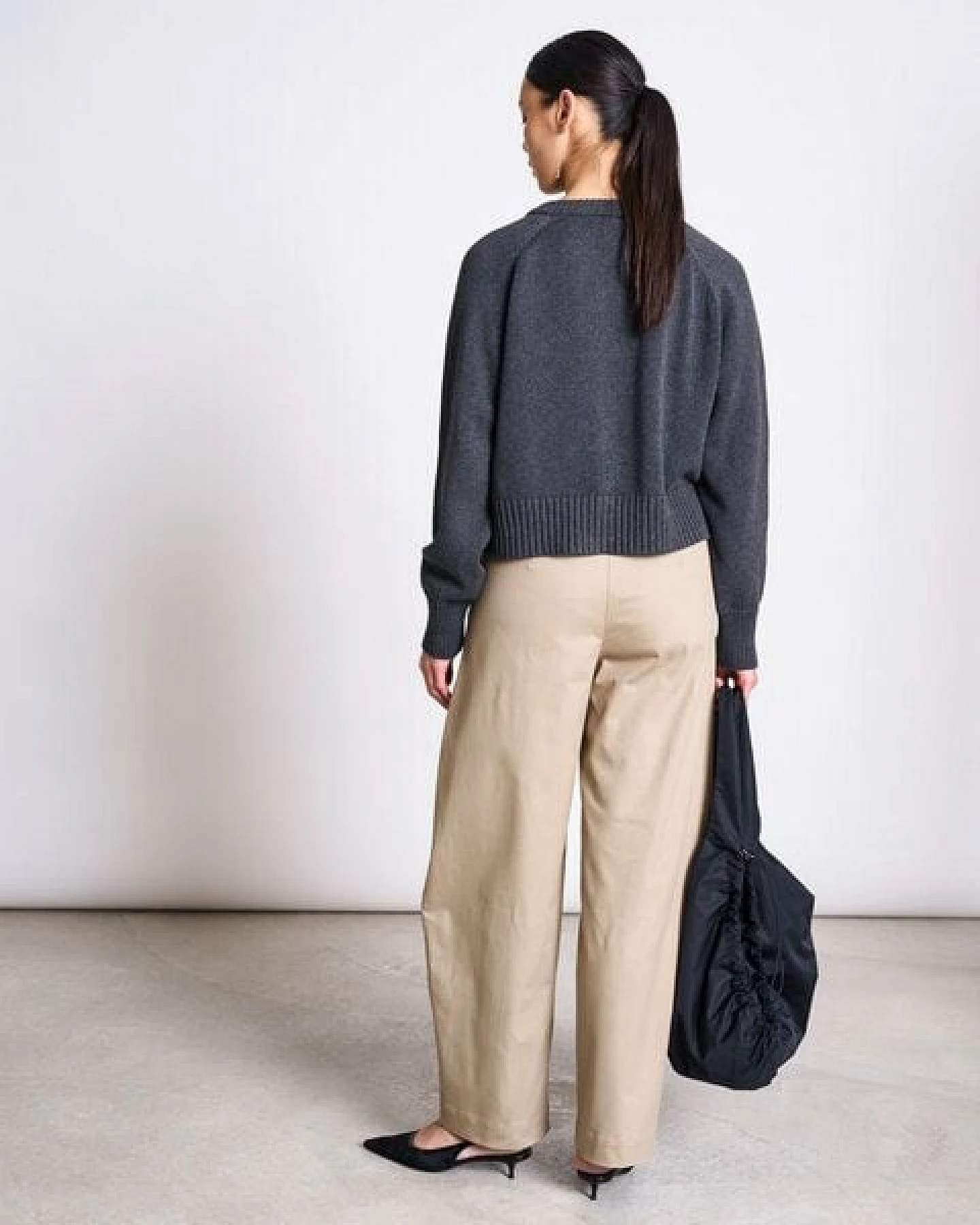 JAN N JUNE RELAXED CREWNECK CARDIGAN SIVIA GOTS – Ansicht 4