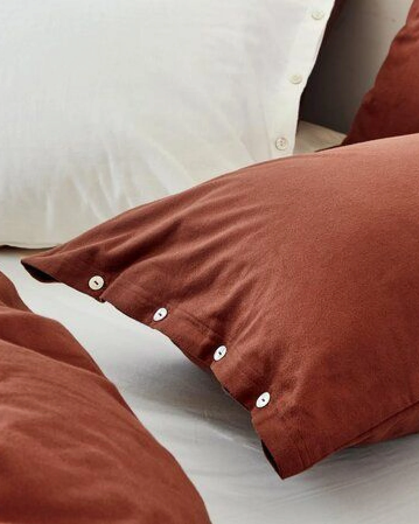 Kissenbezug "Yumeko" aus Velvet Flanell – Ansicht 3
