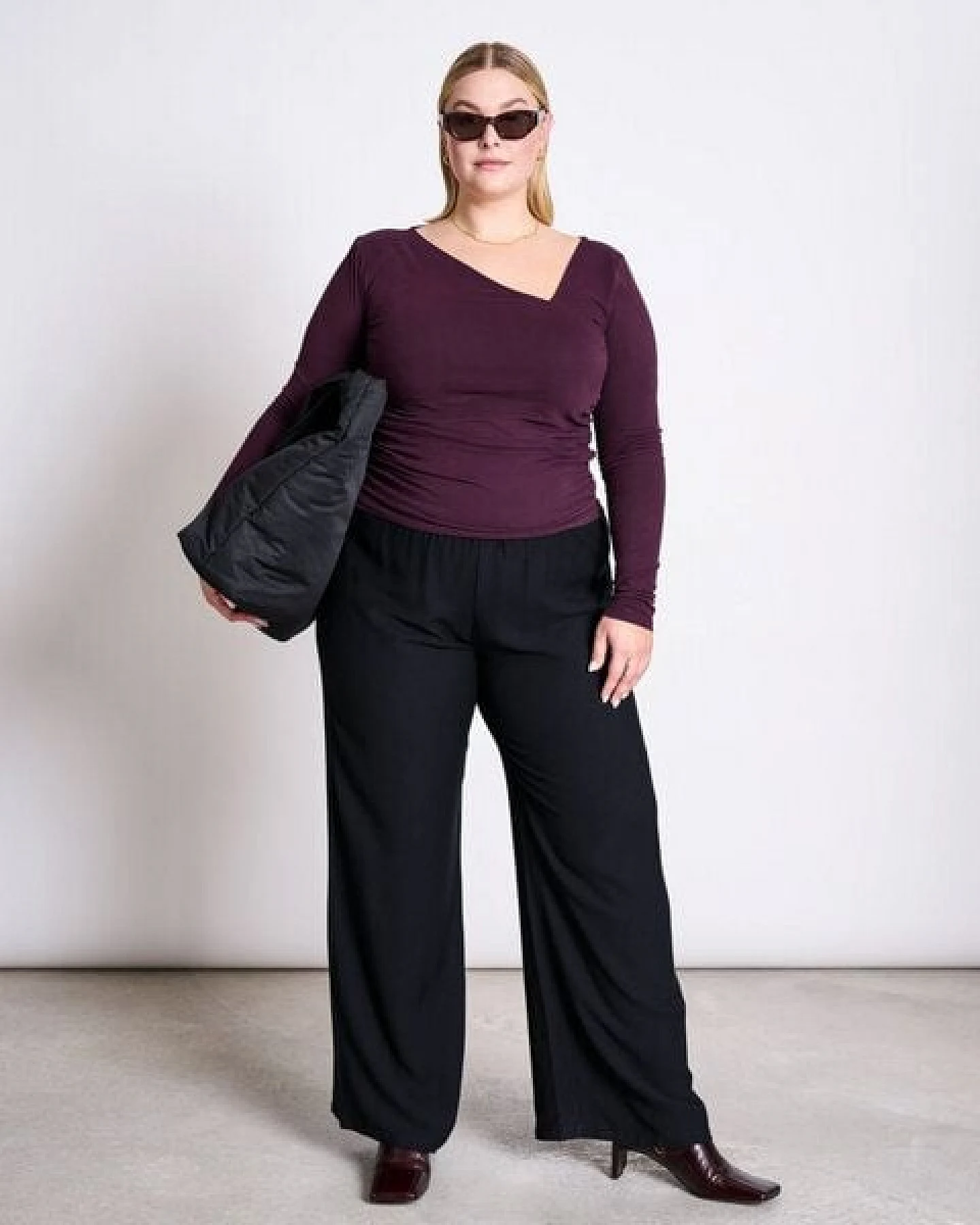 JAN N JUNE Asymmetrisches Longsleeve CASMA – Ansicht 4
