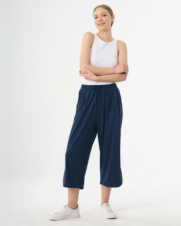 ORGANICATION Jerseyhose aus TENCEL Lyocell und Bio-Baumwolle in 3/4-Länge