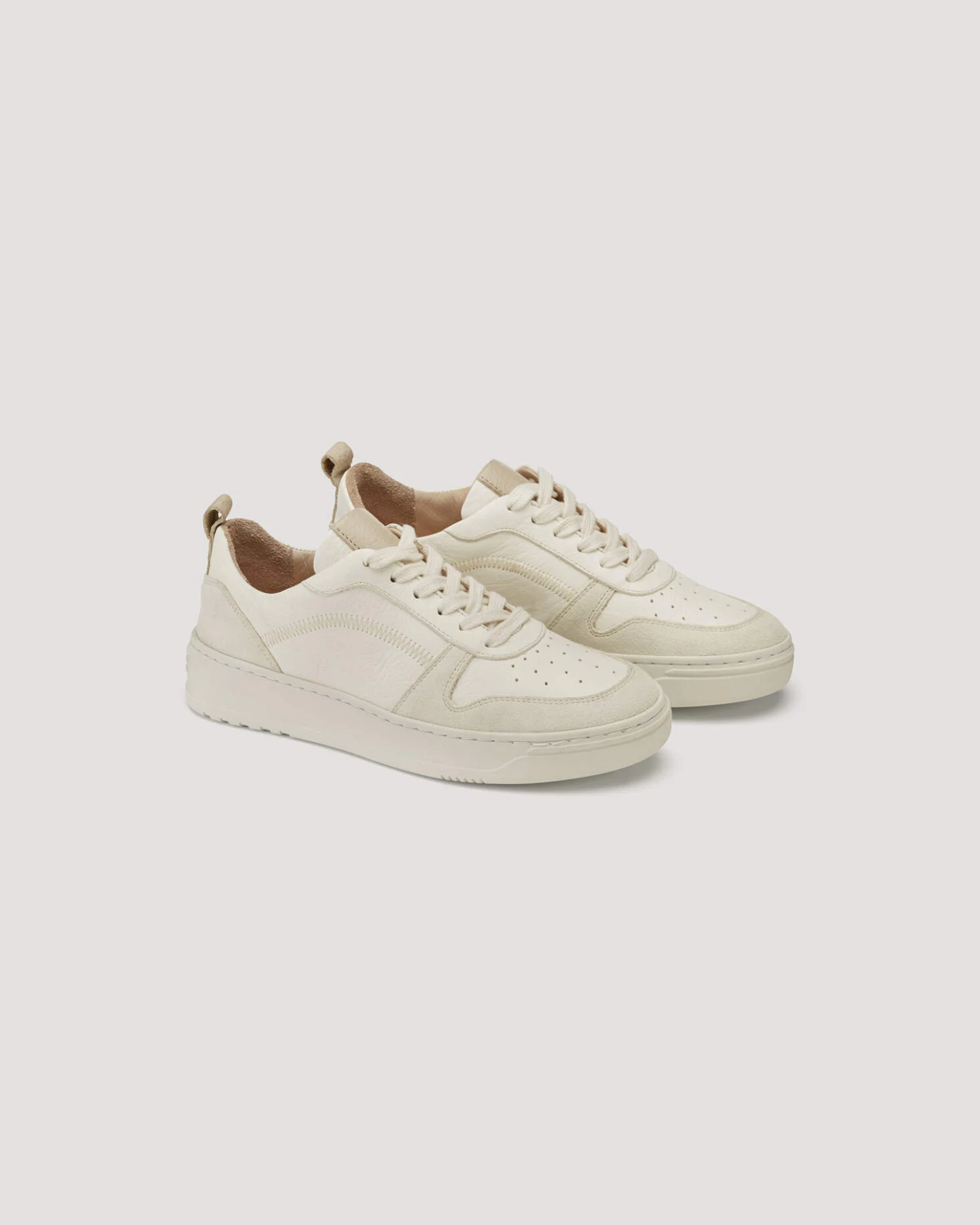 hessnatur Damen Court Sneaker aus Nappaleder - weiß - Größe 40 – Ansicht 4