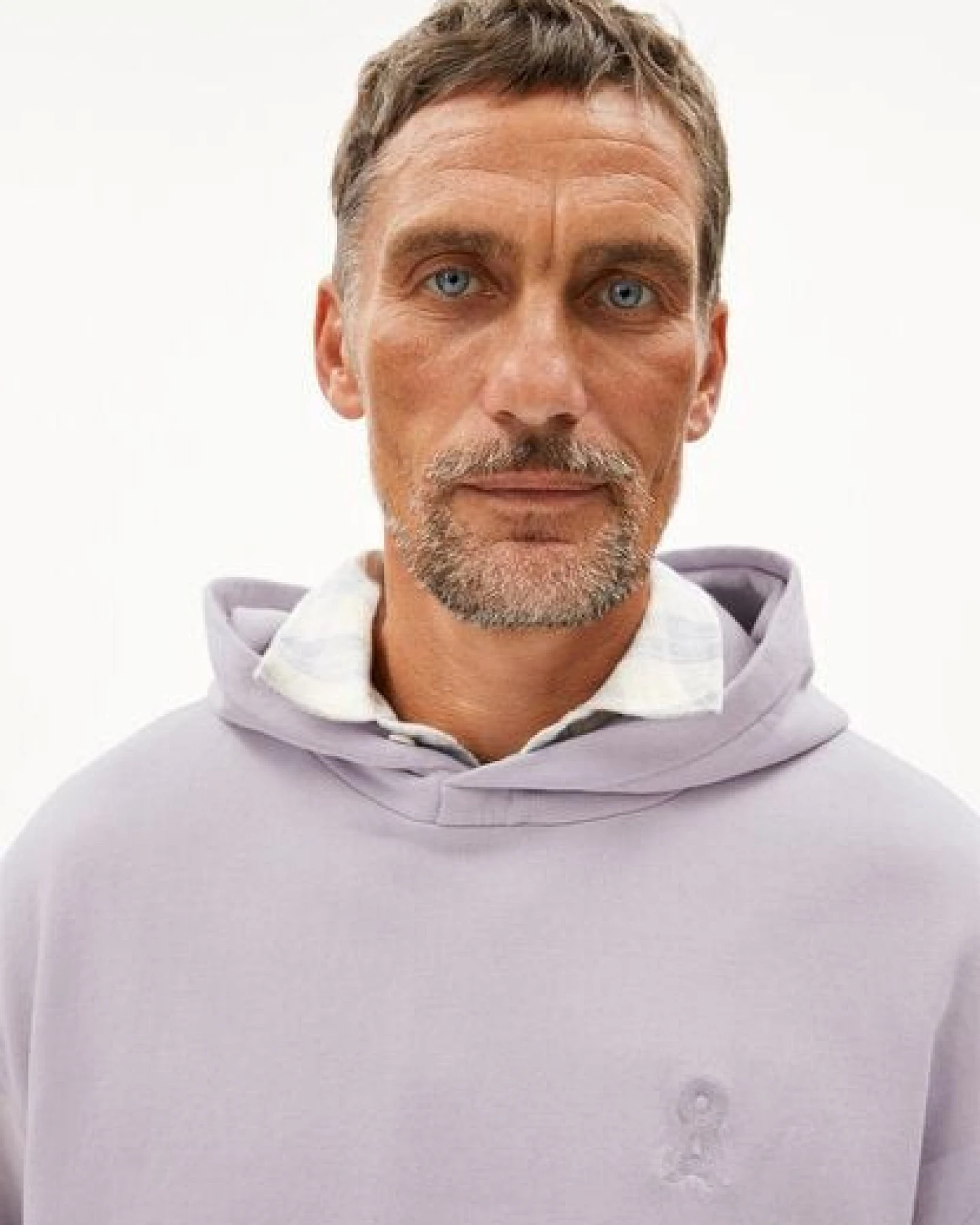 ARMEDANGELS EMAAL HOODIE GMT DYE Herren Sweatshirt aus Bio-Baumwolle – Ansicht 3
