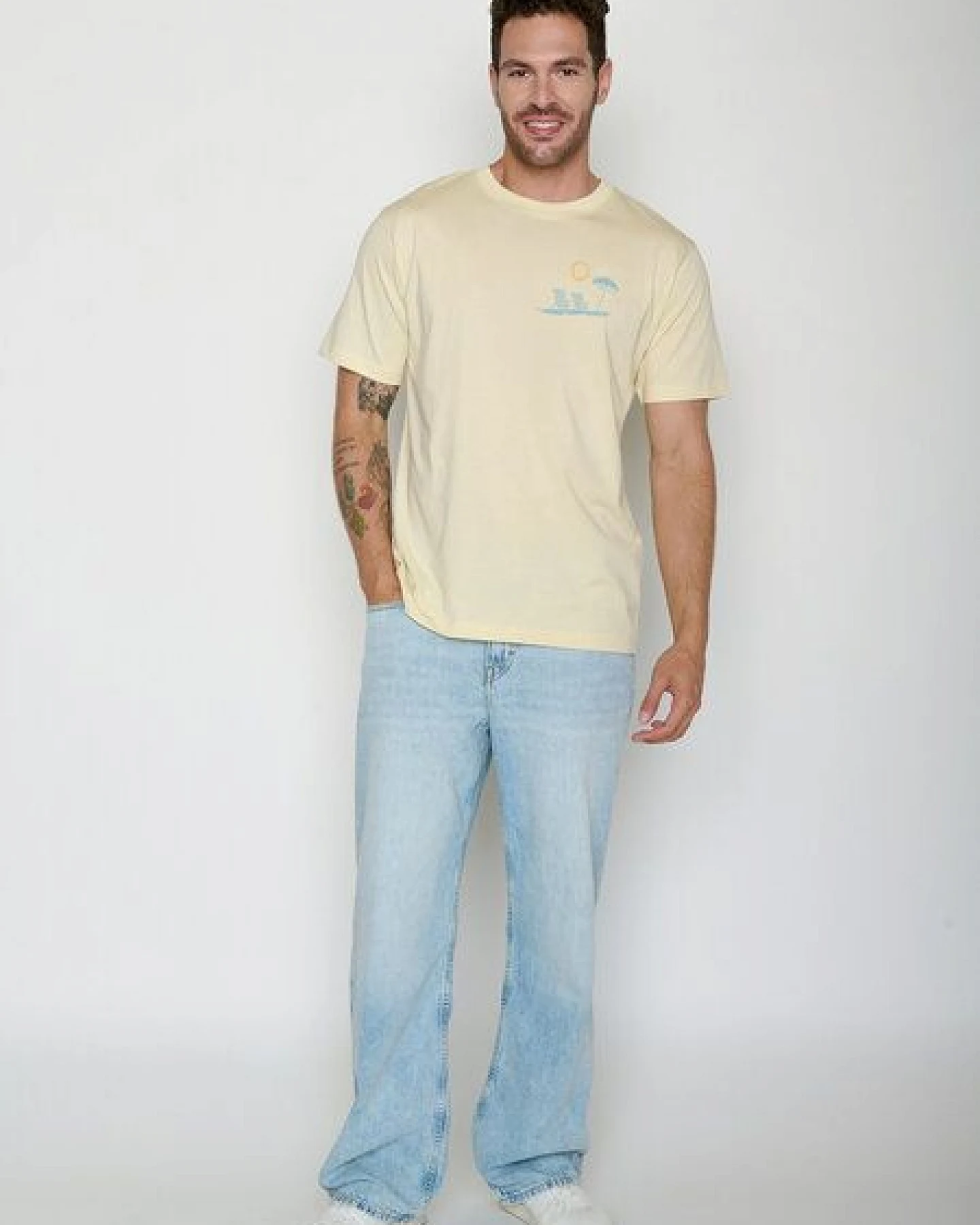 GREENBOMB Beach View Fusion - Lässiges Oversize-T-Shirt aus Bio-Baumwolle / hochwertiger Print / GOTS / Fair & Vegan – Ansicht 3