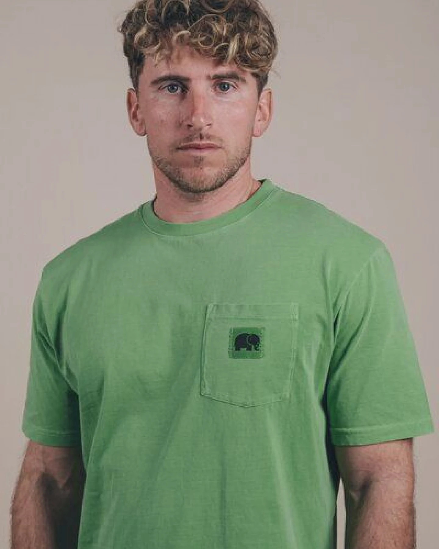 Trendsplant Menorca Pocket T-Shirt Meadow Green – Ansicht 4
