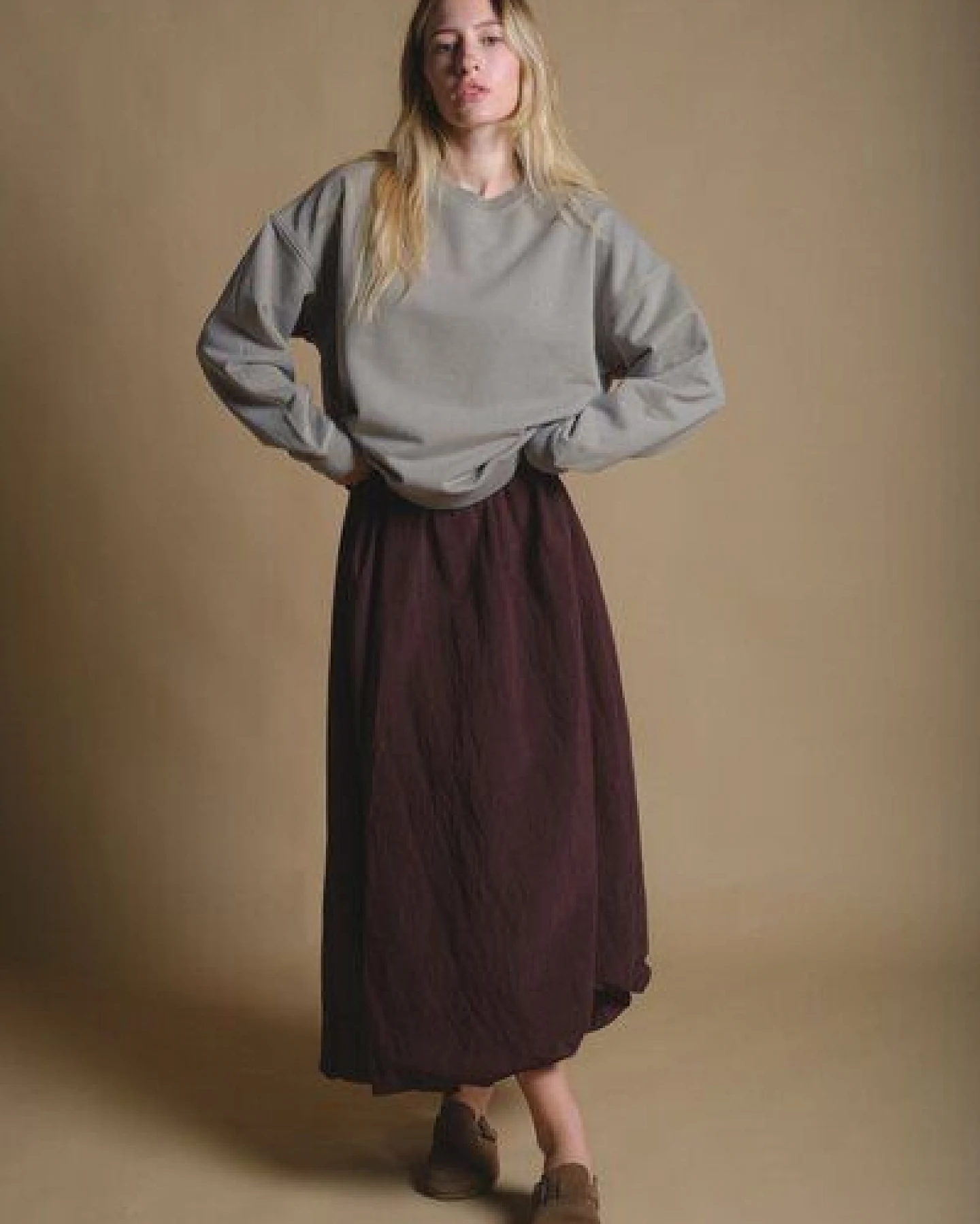Trendsplant Women's Essential Garment Heavyweight Oversized Sweatshirt Dried Sage – Ansicht 3