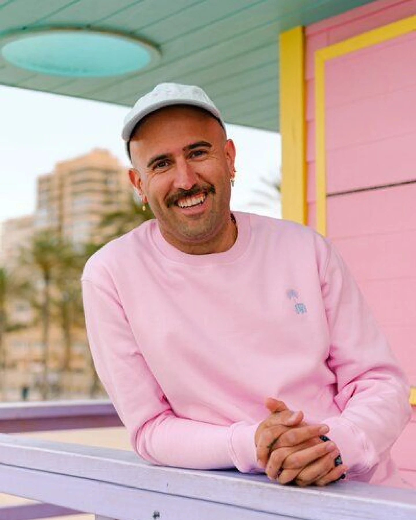 Antonyo Marest x Trendsplant Essential Sweatshirt Gum Pink – Ansicht 2