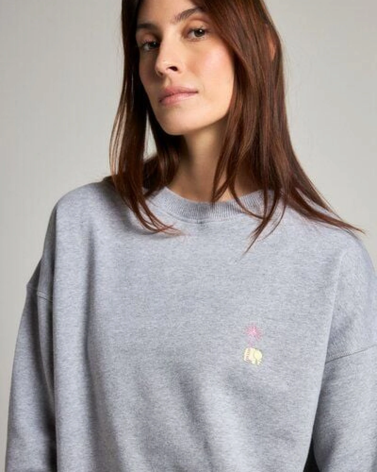 Women's Antonyo Marest x Trendsplant Art Hut Oversized Sweatshirt Sport Grey – Ansicht 3
