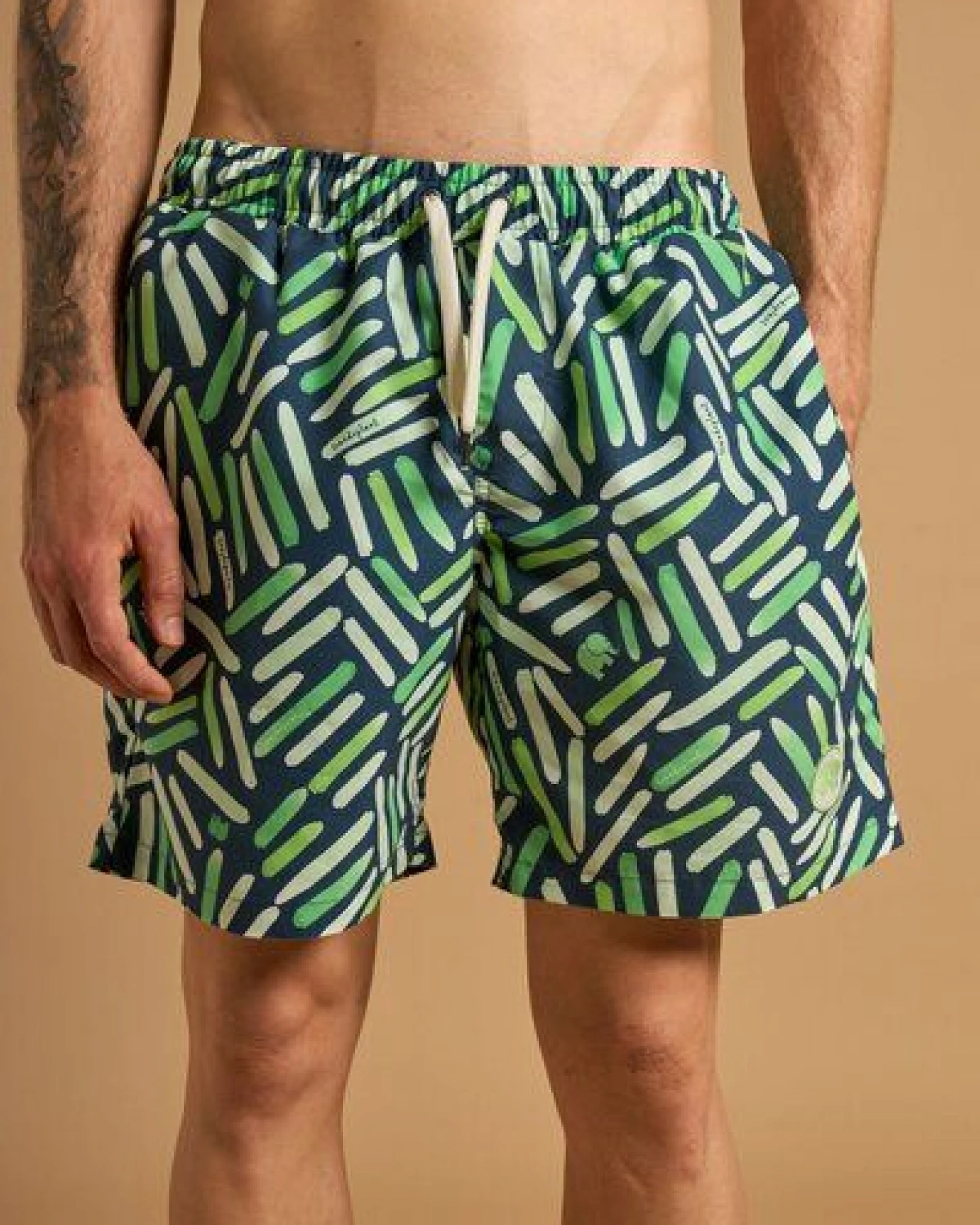 Trendsplant Strokes SEAQUAL®YARN Swim Trunks Seaweed Green – Ansicht 2