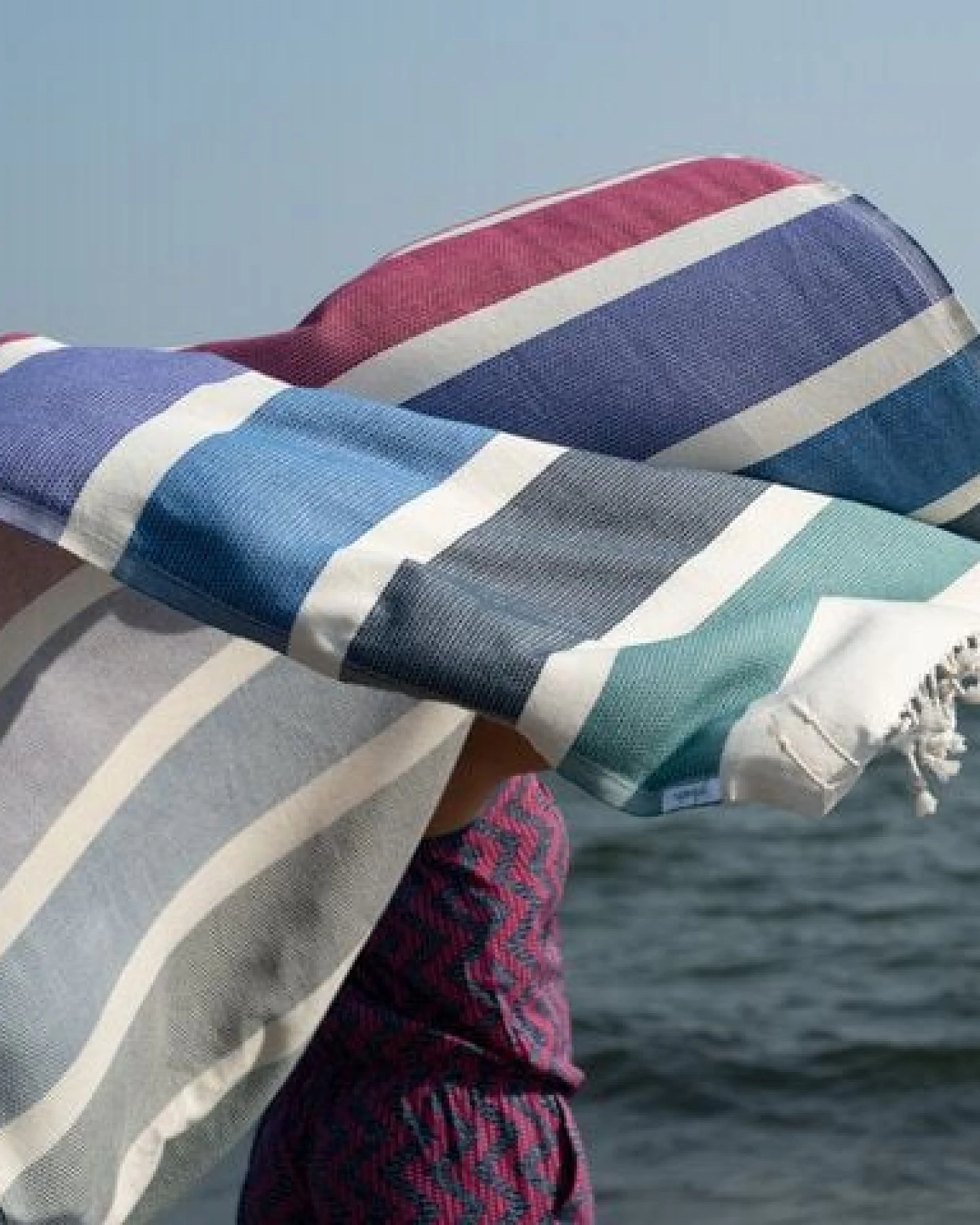 Yolunda Hamamtuch, Strandtuch Dalya Bio-Baumwolle bunt gestreift – Ansicht 4