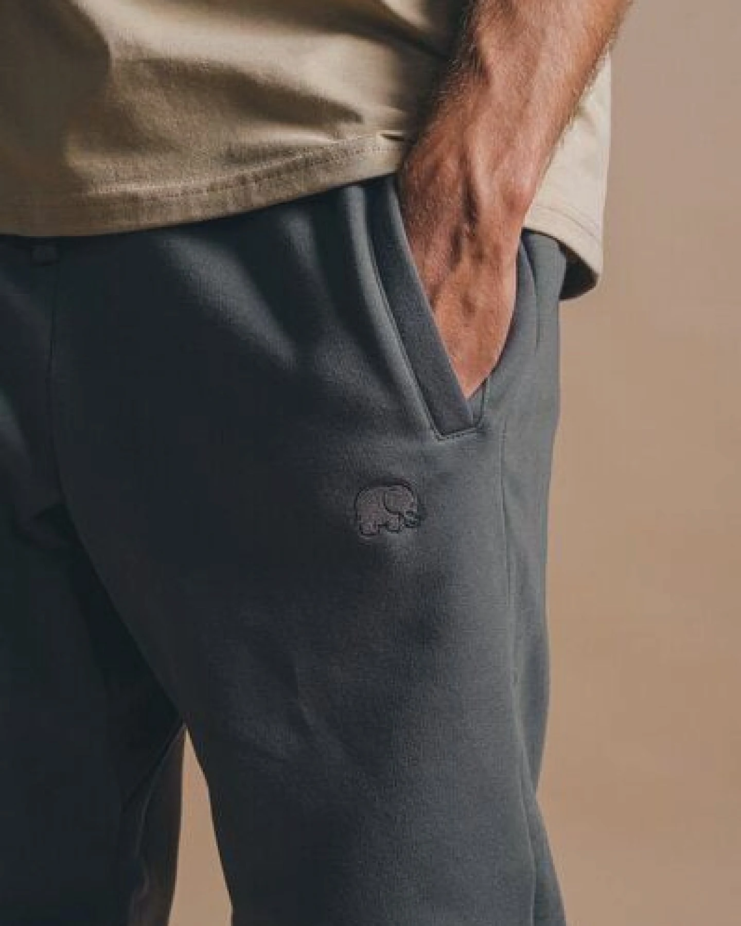 Trendsplant Organic Essential Sweatpants Thunderstorm – Ansicht 3