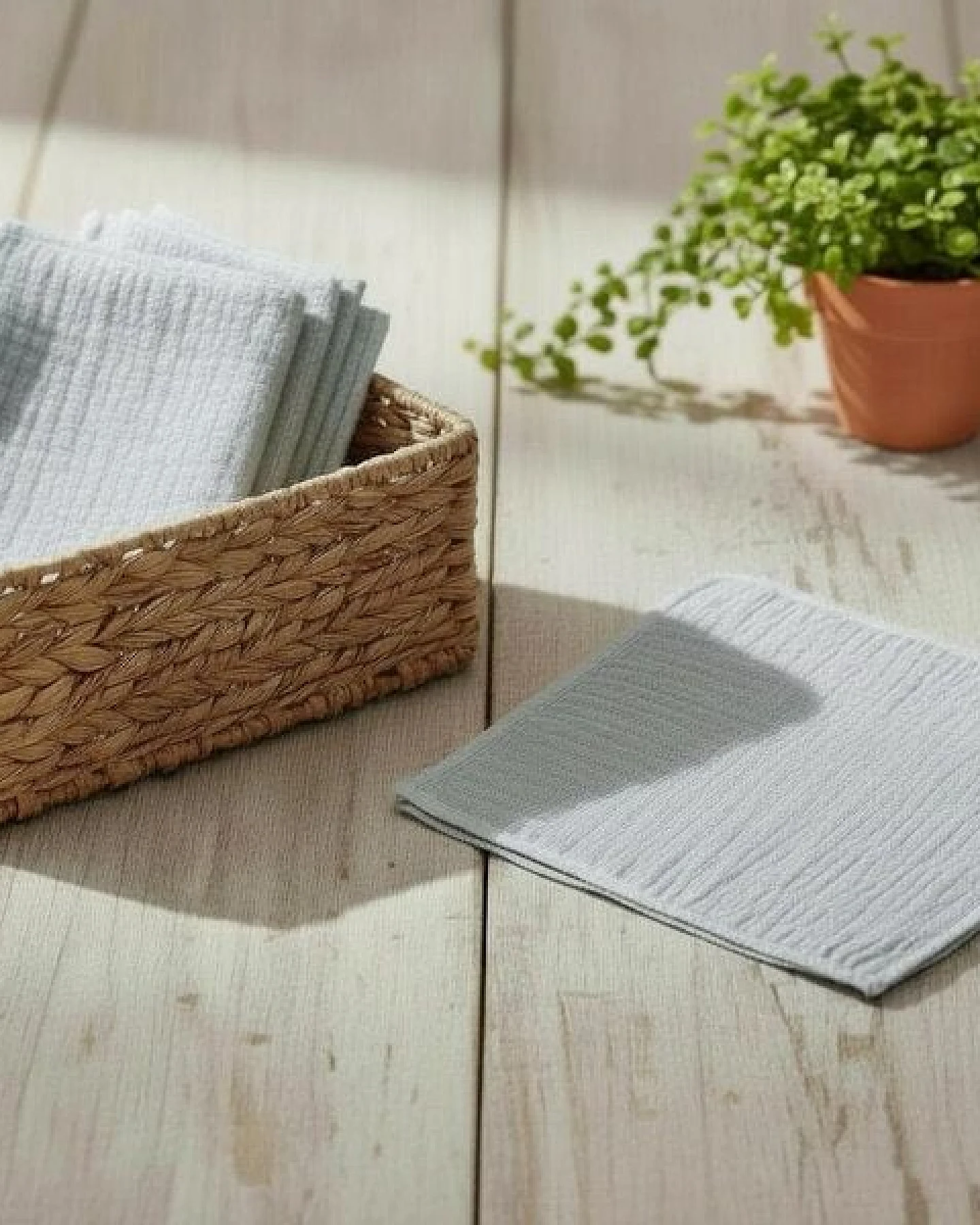 NoWaste Wrapping NoWaste Stofftaschentücher Taschentücher aus Stoff 10er SET ver. Motive – Ansicht 2