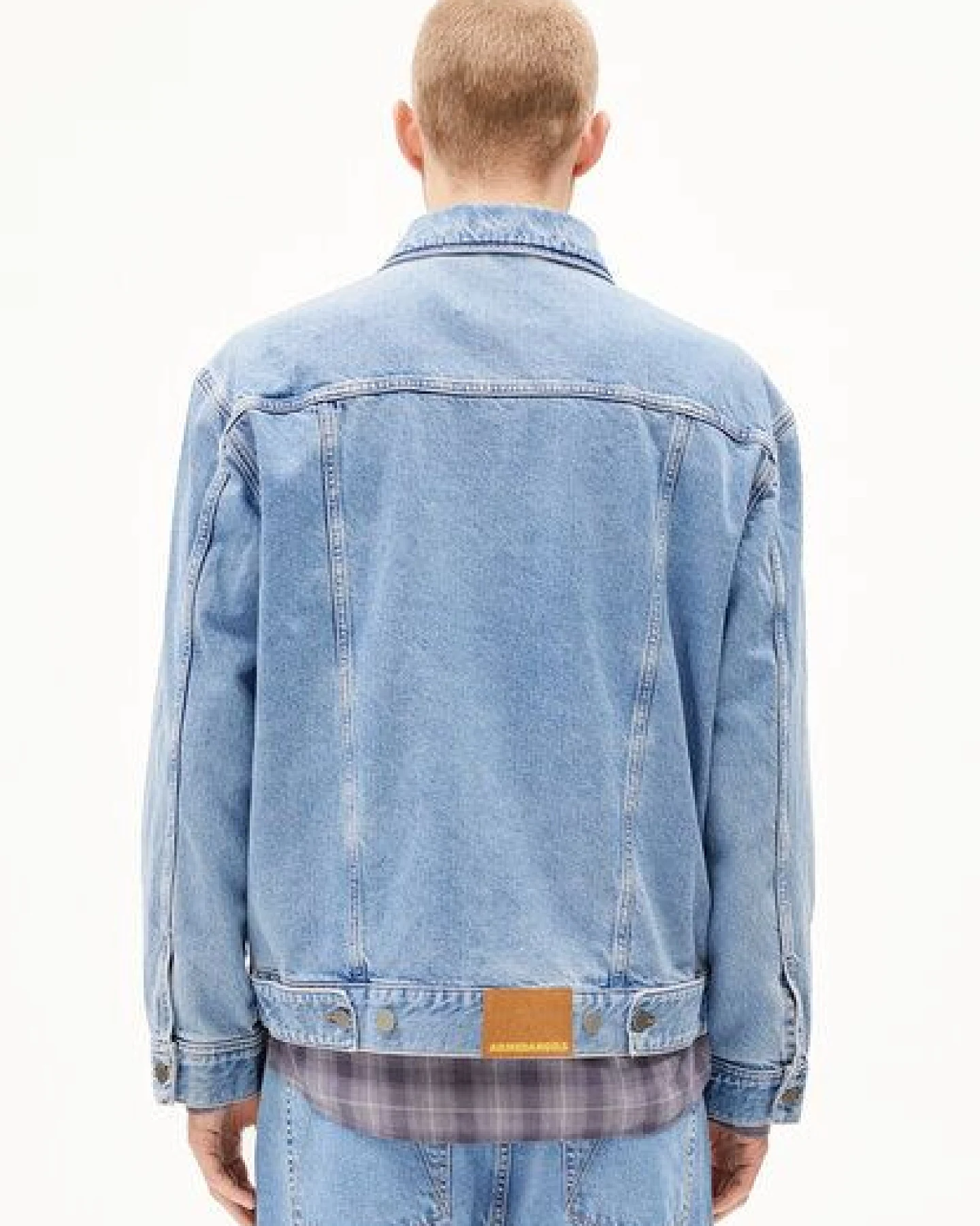 ARMEDANGELS TRAAKA Herren Jeansjacke aus recycelter Baumwolle – Ansicht 3