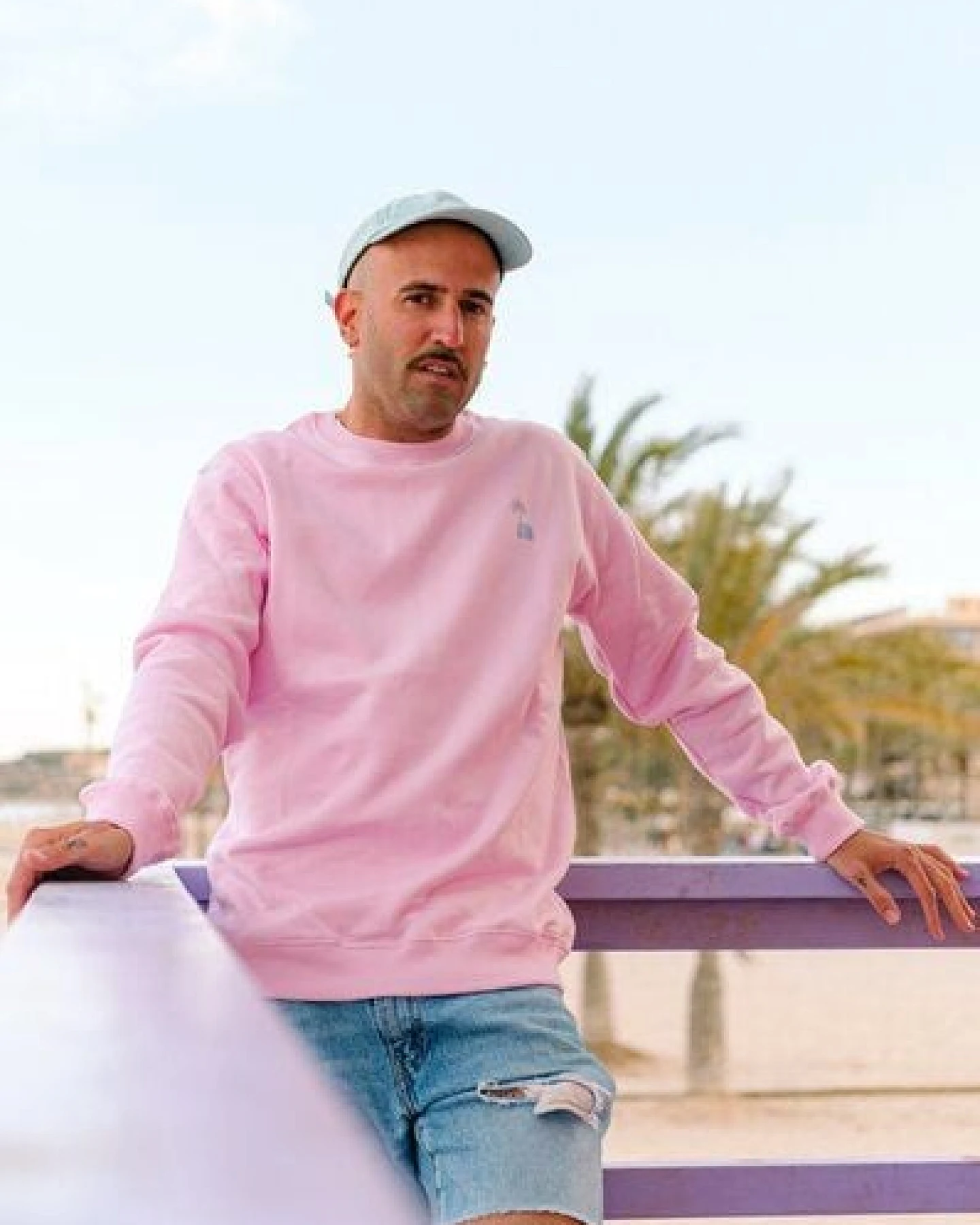 Antonyo Marest x Trendsplant Essential Sweatshirt Gum Pink – Ansicht 4