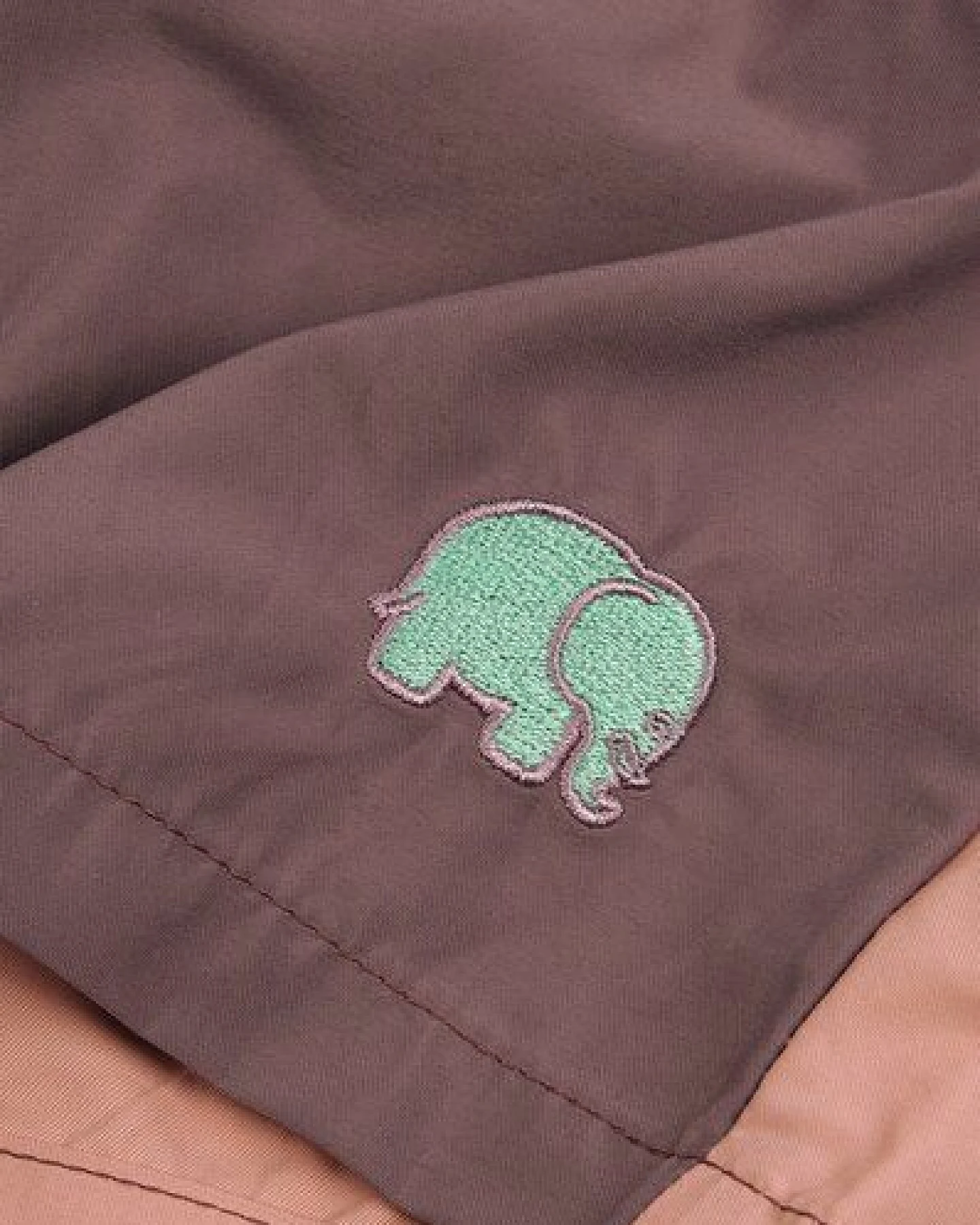 Trendsplant Color Block Q-Nova® Kid's Swim Trunks Mauve – Ansicht 2
