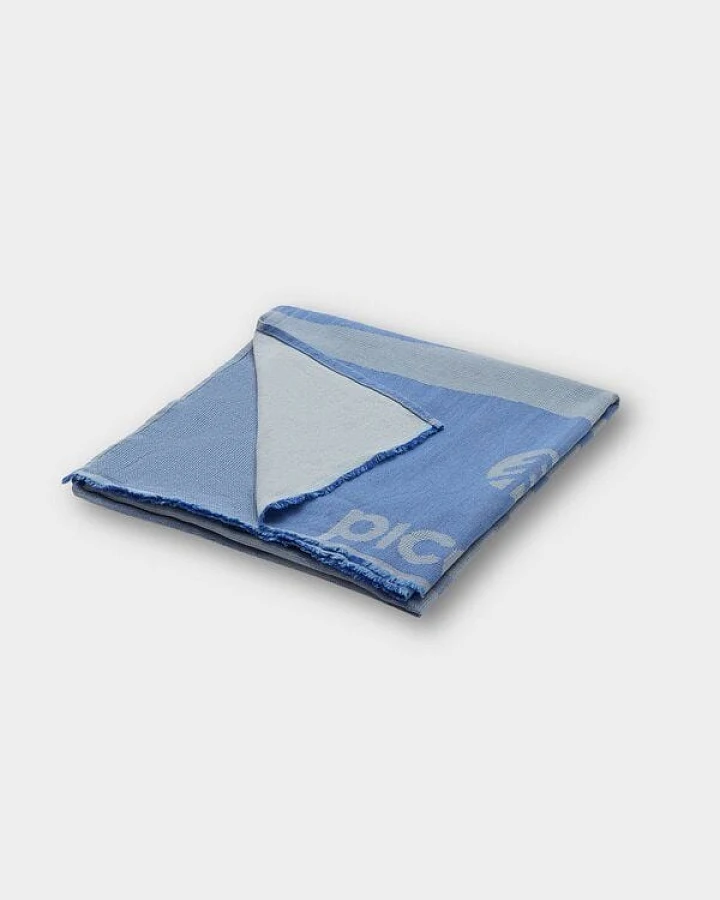 picea (by bleed) Hügel 3D Forestfibre Camping Handtuch Blau