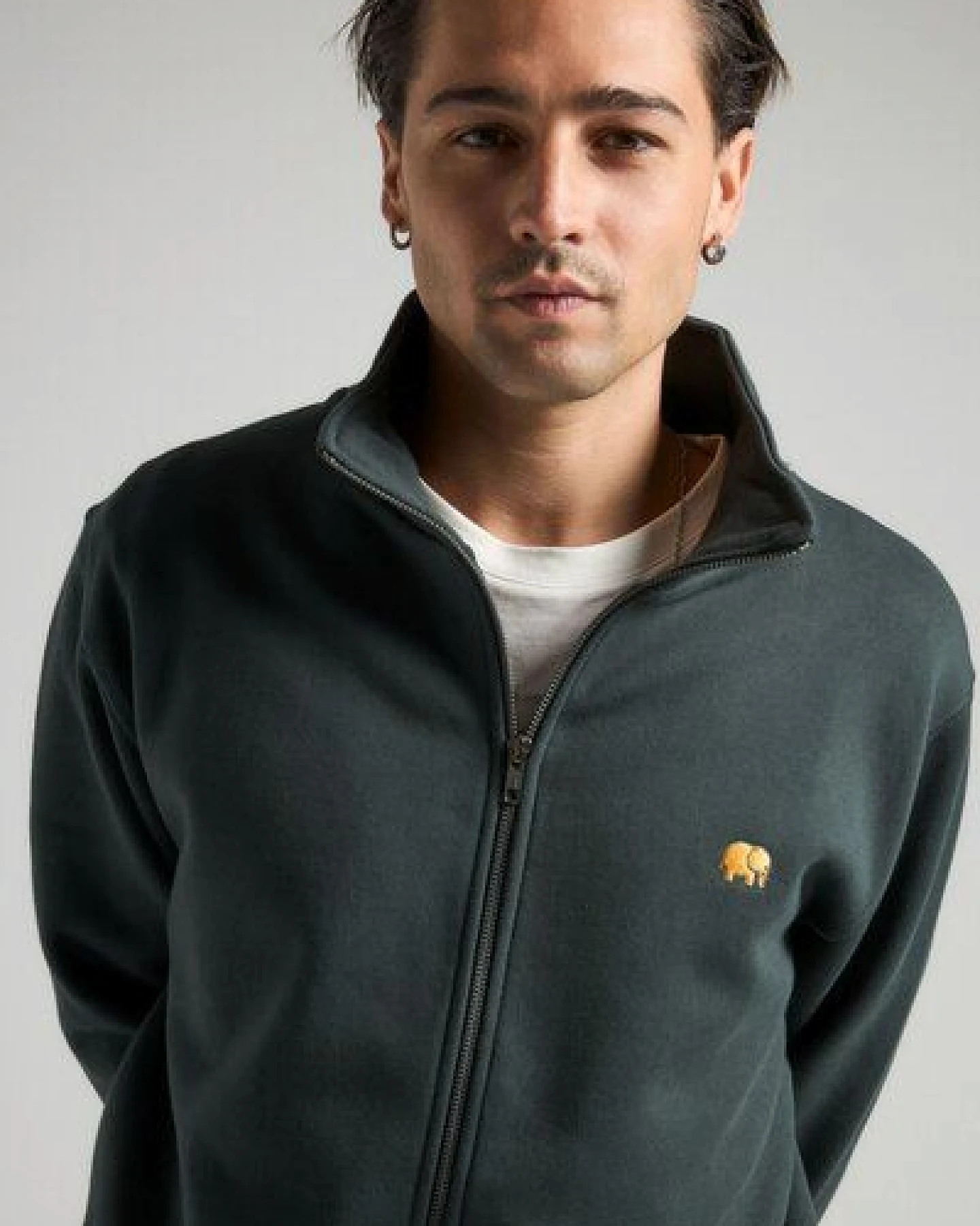 Trendsplant Organic Essential Zip Sweatshirt Scarab Green – Ansicht 3