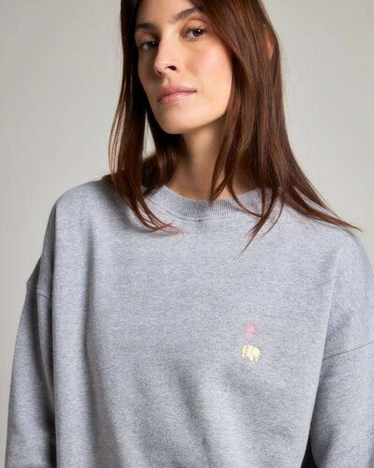 Women's Antonyo Marest x Trendsplant Art Hut Oversized Sweatshirt Sport Grey – Ansicht 3